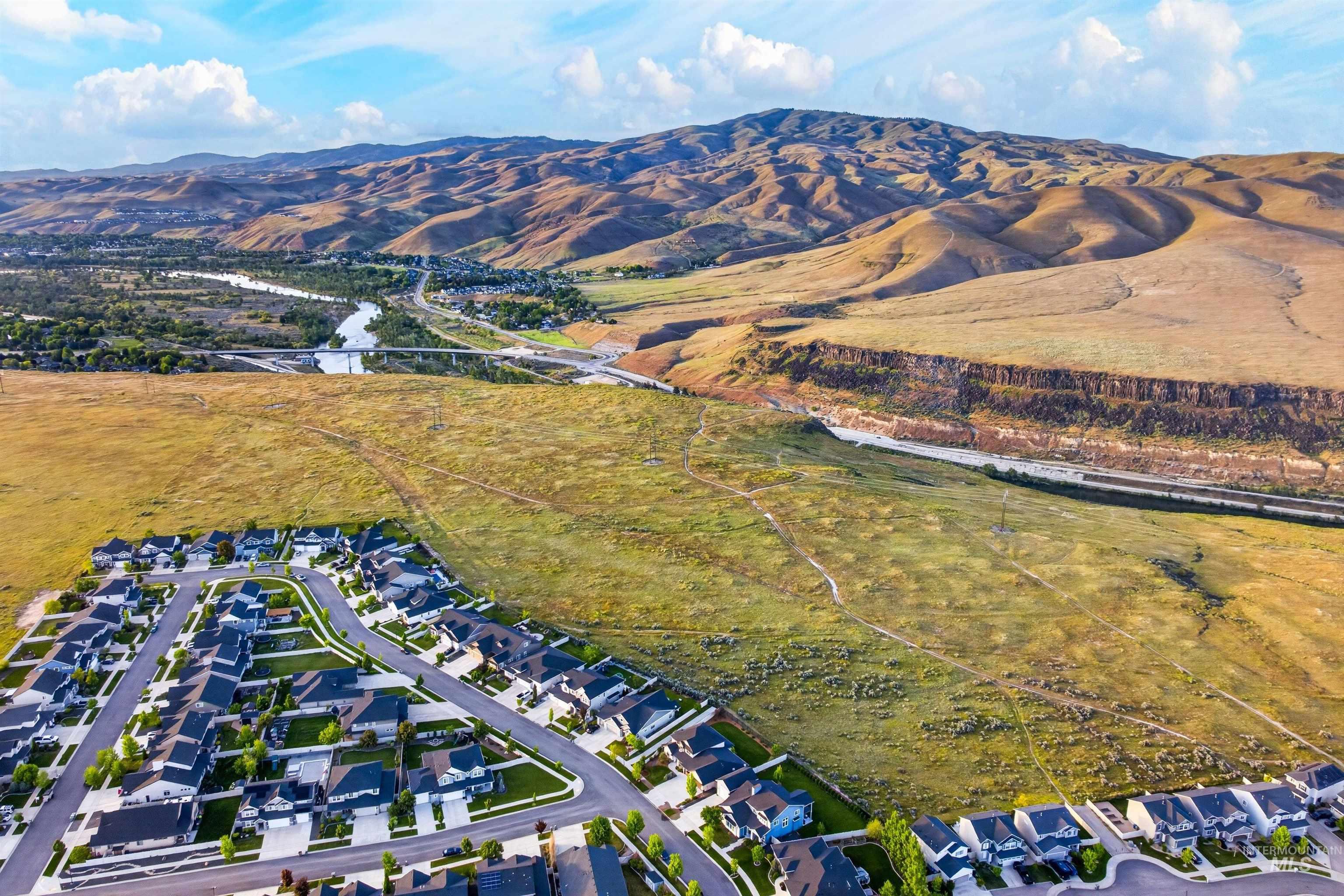 7624 S Wagons View Avenue, Boise, Idaho 83716, 5 Bedrooms, 3 Bathrooms, Residential For Sale, Price $1,200,000, 98986361