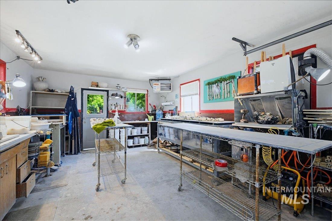 206 N Bacon Dr, Boise, Idaho 83712, 3 Bedrooms, 2 Bathrooms, Residential For Sale, Price $849,000,MLS 98986363