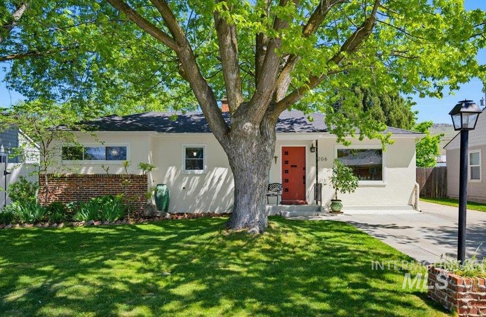 206 N Bacon Dr, Boise, Idaho 83712, 3 Bedrooms, 2 Bathrooms, Residential For Sale, Price $849,000,MLS 98986363