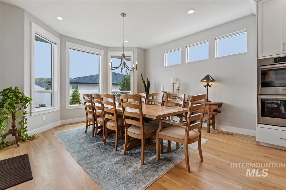 8253 W Brooks Dr, Boise, Idaho 83714, 3 Bedrooms, 2.5 Bathrooms, Residential For Sale, Price $985,000, 98986364