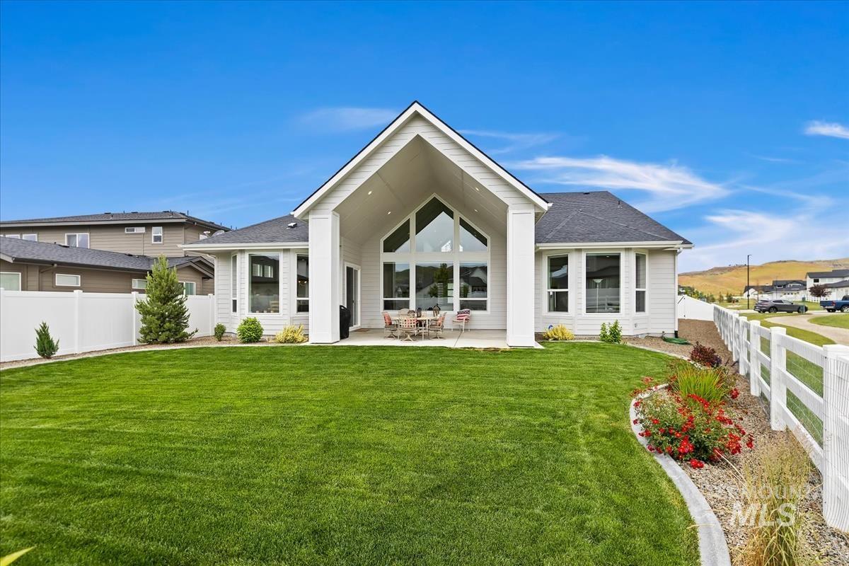 8253 W Brooks Dr, Boise, Idaho 83714, 3 Bedrooms, 2.5 Bathrooms, Residential For Sale, Price $985,000, 98986364