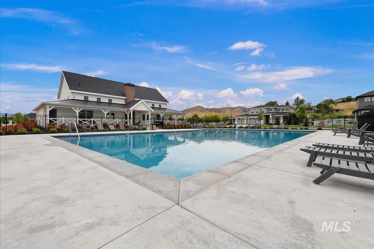 8253 W Brooks Dr, Boise, Idaho 83714, 3 Bedrooms, 2.5 Bathrooms, Residential For Sale, Price $985,000, 98986364
