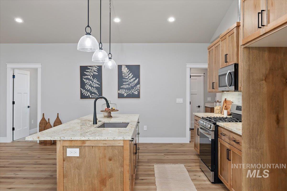 1119 Sage, Rupert, Idaho 83350, 4 Bedrooms, 2 Bathrooms, Residential For Sale, Price $465,000, 98986366