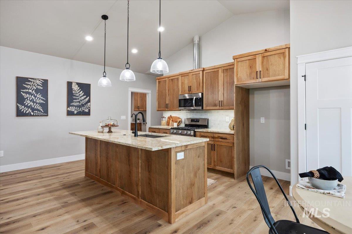 1119 Sage, Rupert, Idaho 83350, 4 Bedrooms, 2 Bathrooms, Residential For Sale, Price $465,000, 98986366