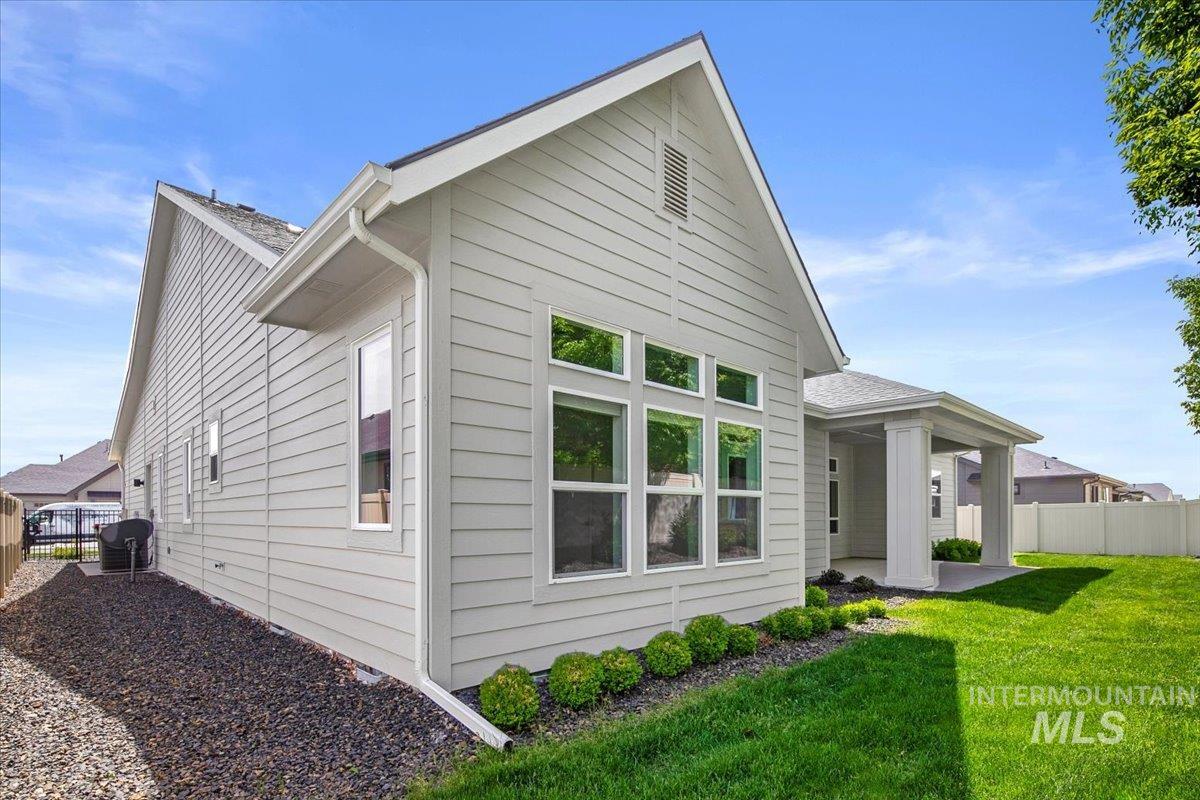 3834 E Englehart Ln., Meridian, Idaho 83642, 4 Bedrooms, 3.5 Bathrooms, Residential For Sale, Price $1,019,500, 98986368
