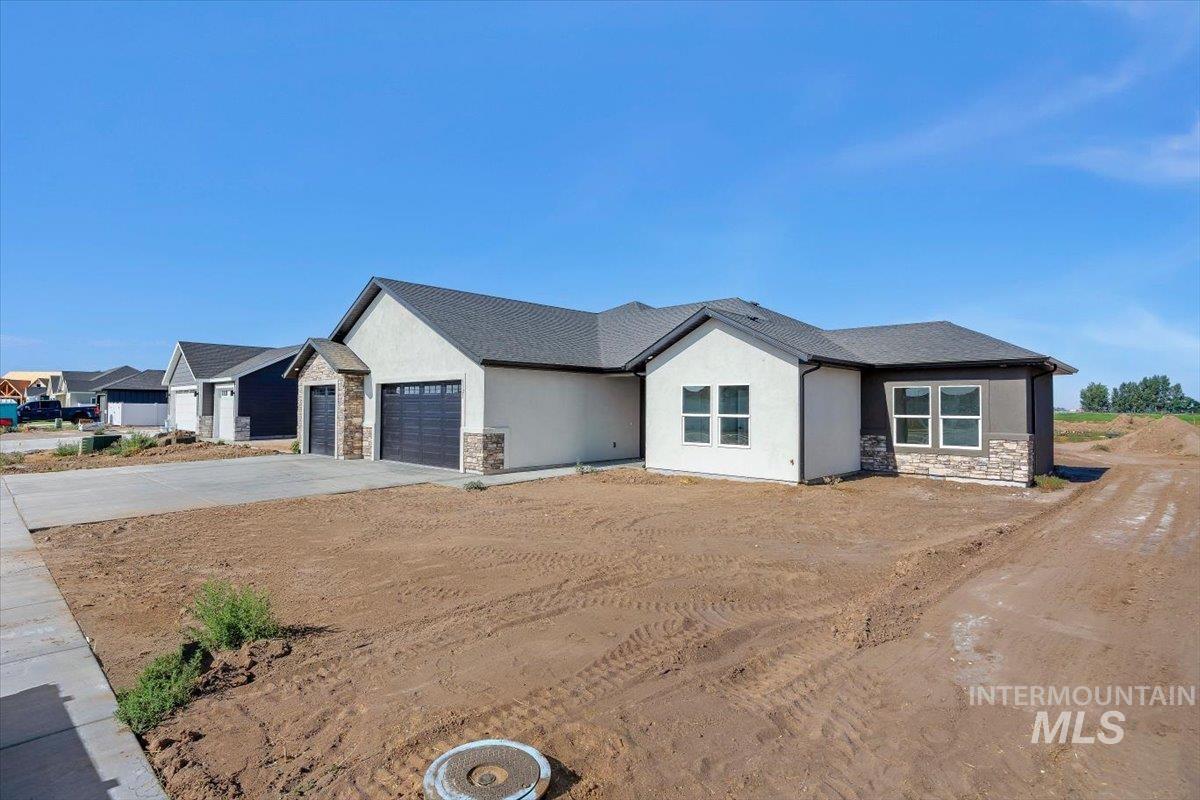 1121 Moss, Rupert, Idaho 83350, 4 Bedrooms, 2 Bathrooms, Residential For Sale, Price $480,000, 98986369