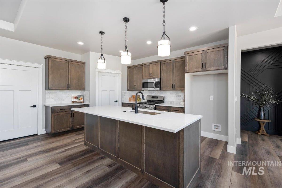 1121 Moss, Rupert, Idaho 83350, 4 Bedrooms, 2 Bathrooms, Residential For Sale, Price $480,000, 98986369