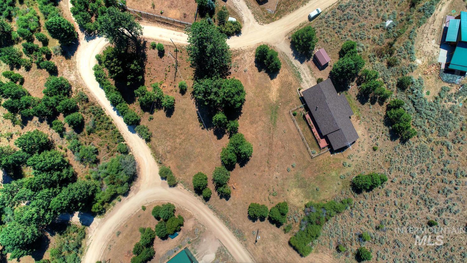 211 Evergreen Dr., Boise, Idaho 83716, 3 Bedrooms, 3 Bathrooms, Residential For Sale, Price $499,000, 98986373