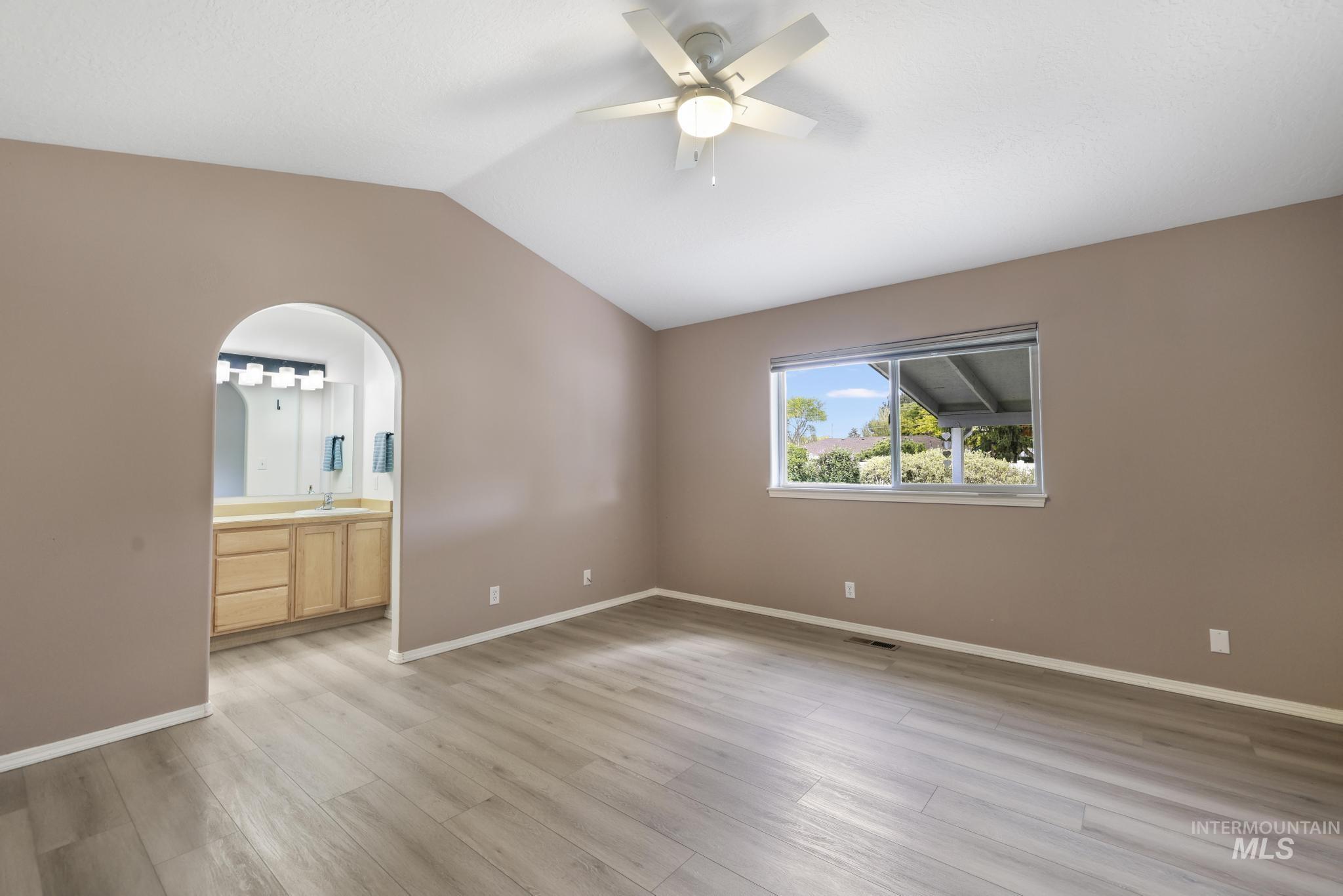 1433 Julie Ln., Twin Falls, Idaho 83301, 3 Bedrooms, 2 Bathrooms, Residential For Sale, Price $369,900, 98986374