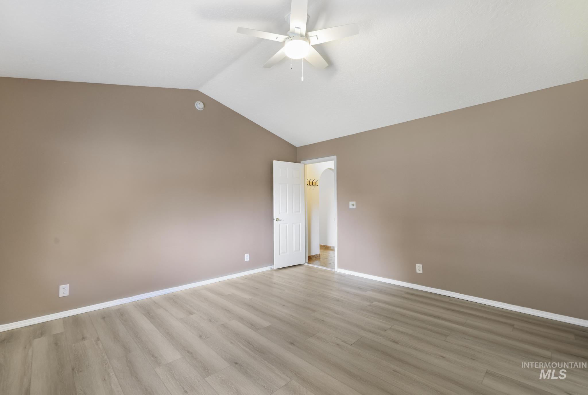 1433 Julie Ln., Twin Falls, Idaho 83301, 3 Bedrooms, 2 Bathrooms, Residential For Sale, Price $369,900, 98986374