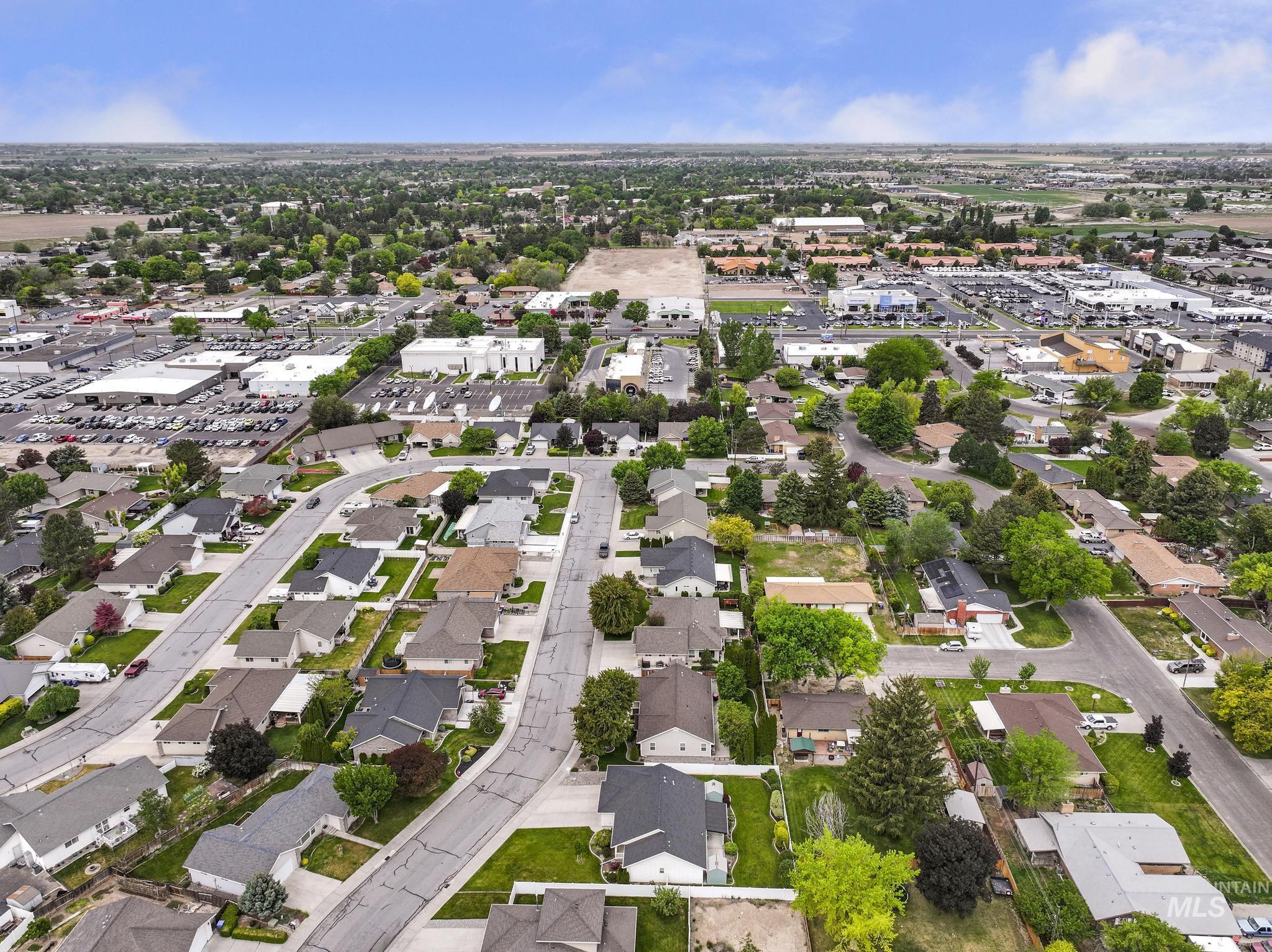 1433 Julie Ln., Twin Falls, Idaho 83301, 3 Bedrooms, 2 Bathrooms, Residential For Sale, Price $369,900, 98986374
