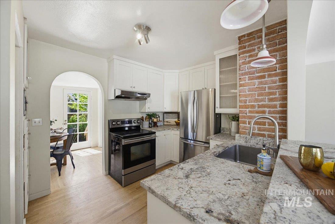 405 W Ada St, Boise, Idaho 83702, 3 Bedrooms, 2 Bathrooms, Residential For Sale, Price $924,000, 98986375