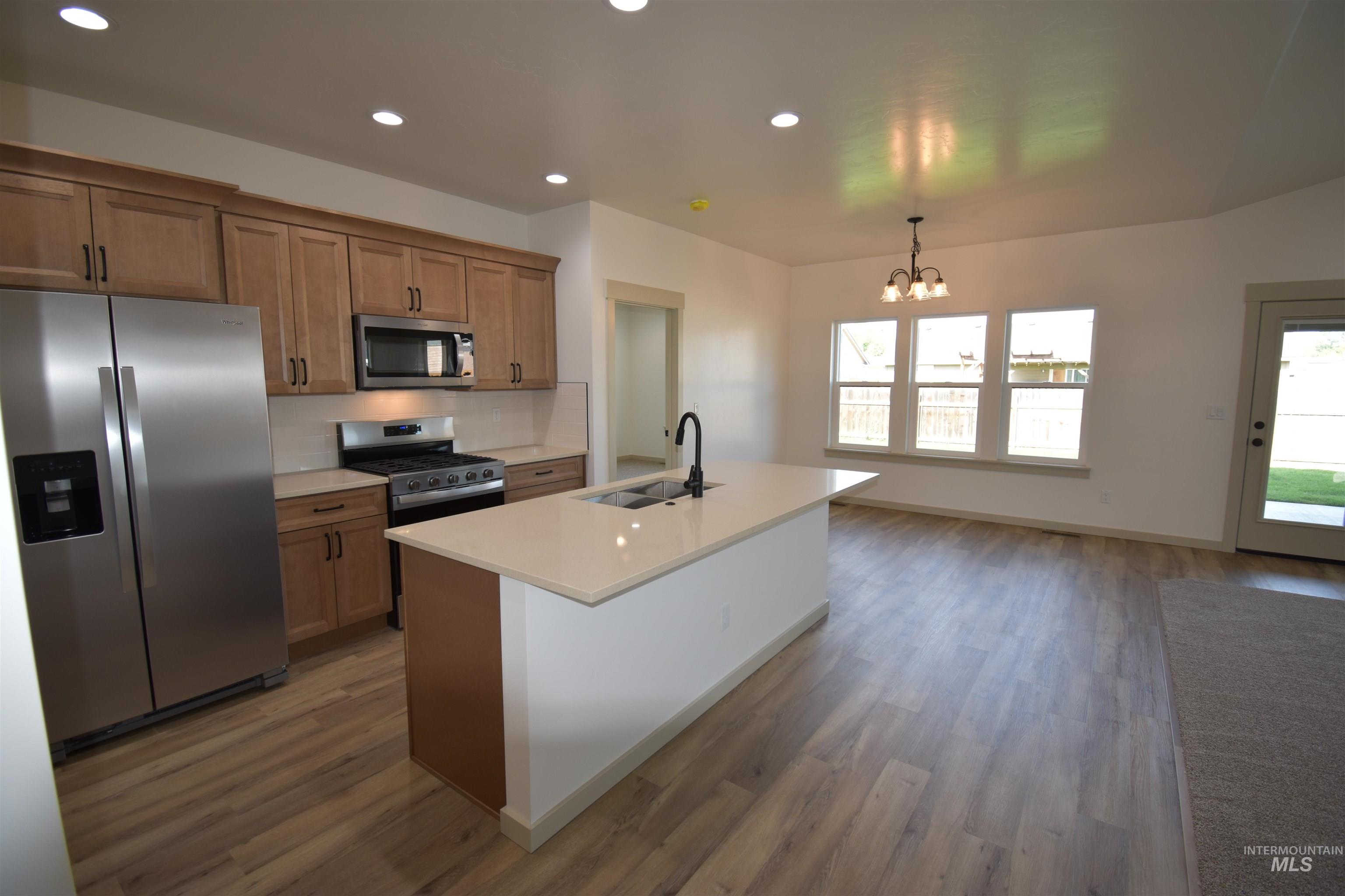 1075 W 10Th Street, Weiser, Idaho 83672, 3 Bedrooms, 2 Bathrooms, Residential For Sale, Price $390,000,MLS 98986376