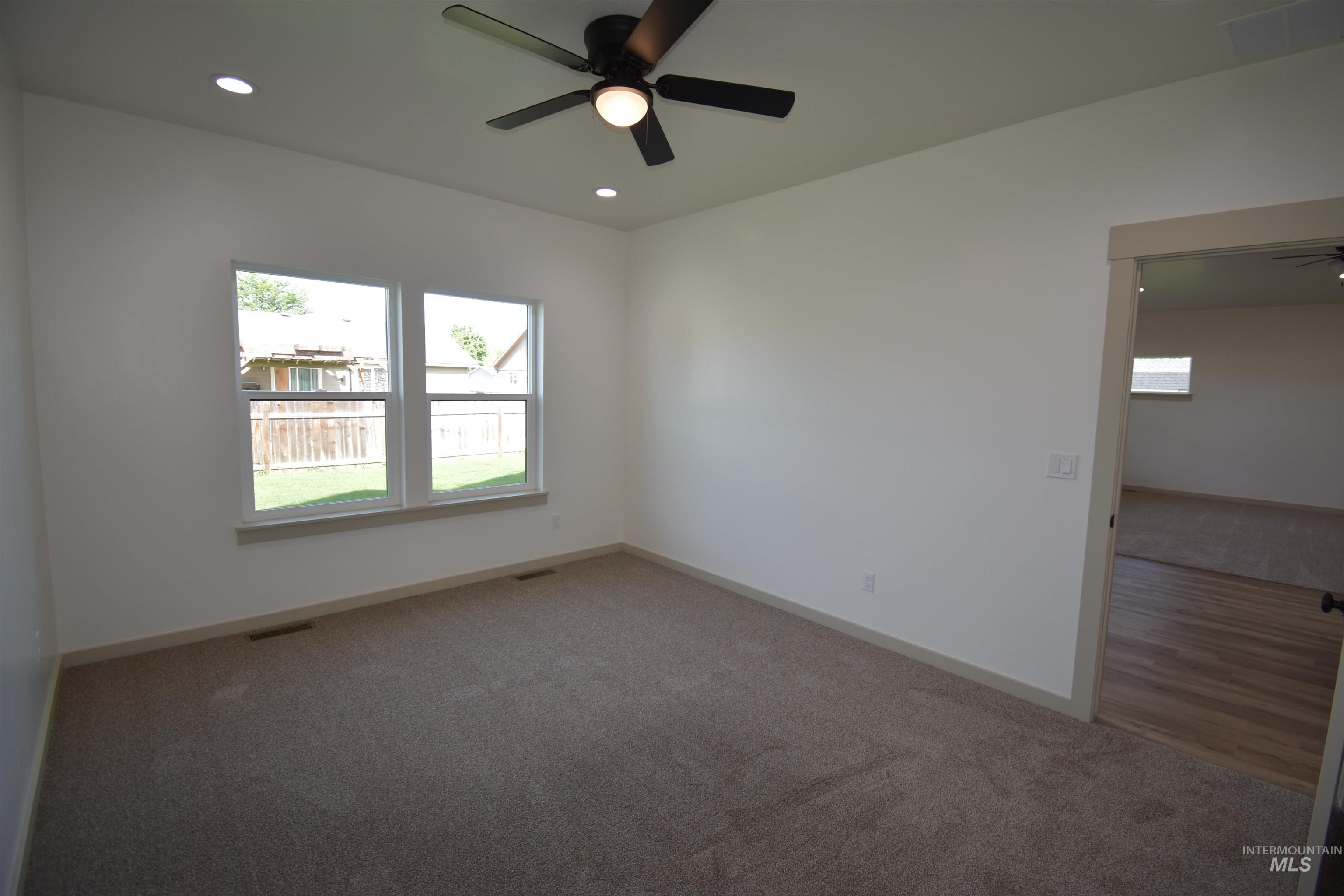 1075 W 10Th Street, Weiser, Idaho 83672, 3 Bedrooms, 2 Bathrooms, Residential For Sale, Price $390,000,MLS 98986376
