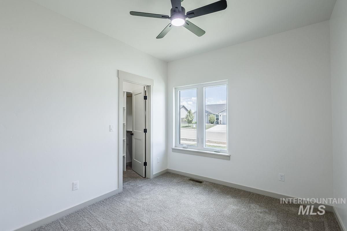 1075 W 10Th Street, Weiser, Idaho 83672, 3 Bedrooms, 2 Bathrooms, Residential For Sale, Price $379,900, 98986376