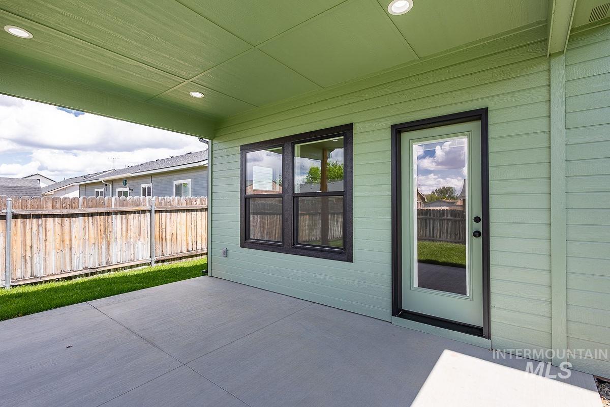 1075 W 10Th Street, Weiser, Idaho 83672, 3 Bedrooms, 2 Bathrooms, Residential For Sale, Price $379,900, 98986376