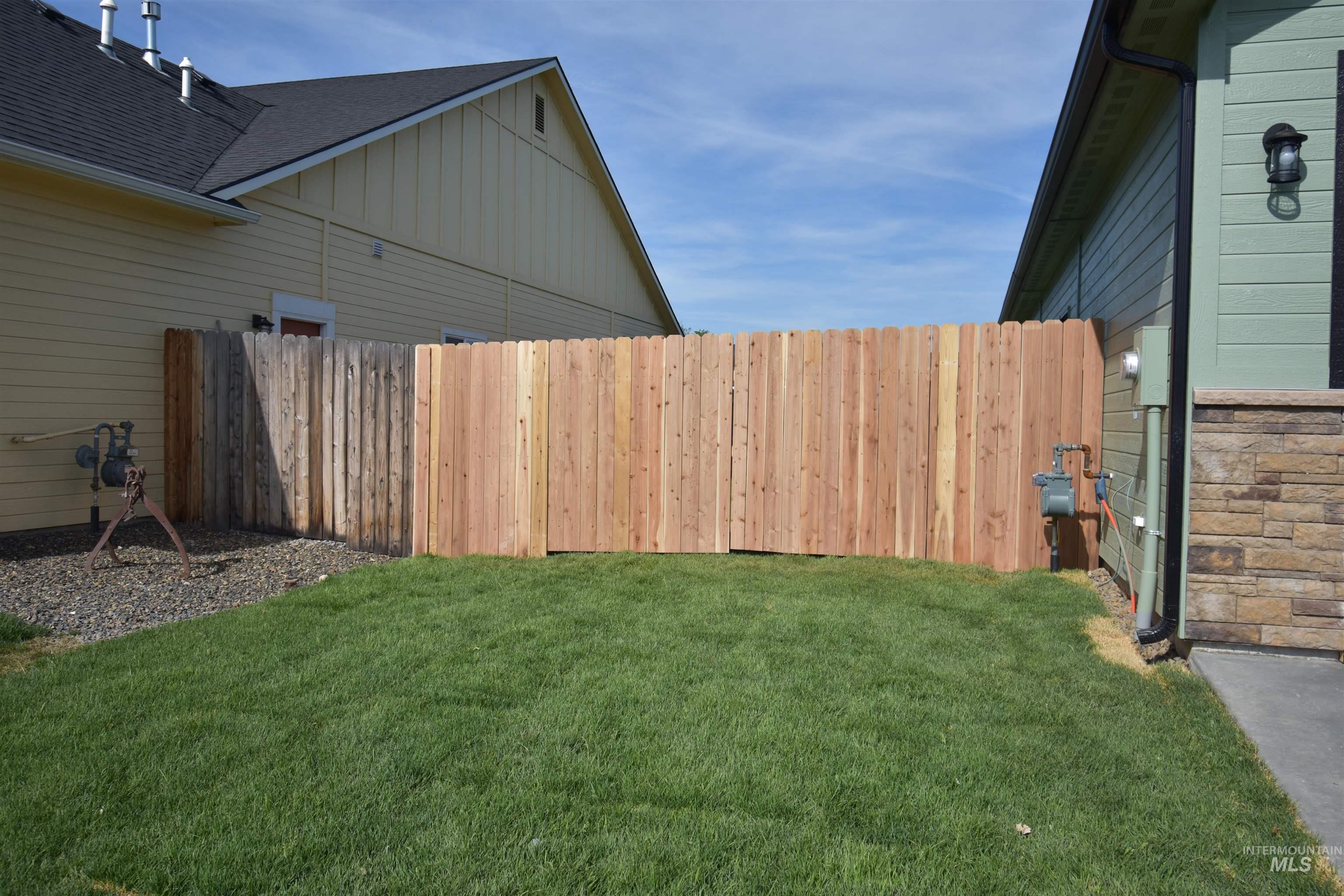 1075 W 10Th Street, Weiser, Idaho 83672, 3 Bedrooms, 2 Bathrooms, Residential For Sale, Price $390,000,MLS 98986376