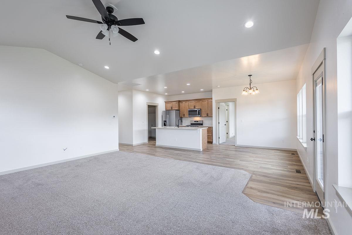 1075 W 10Th Street, Weiser, Idaho 83672, 3 Bedrooms, 2 Bathrooms, Residential For Sale, Price $379,900, 98986376
