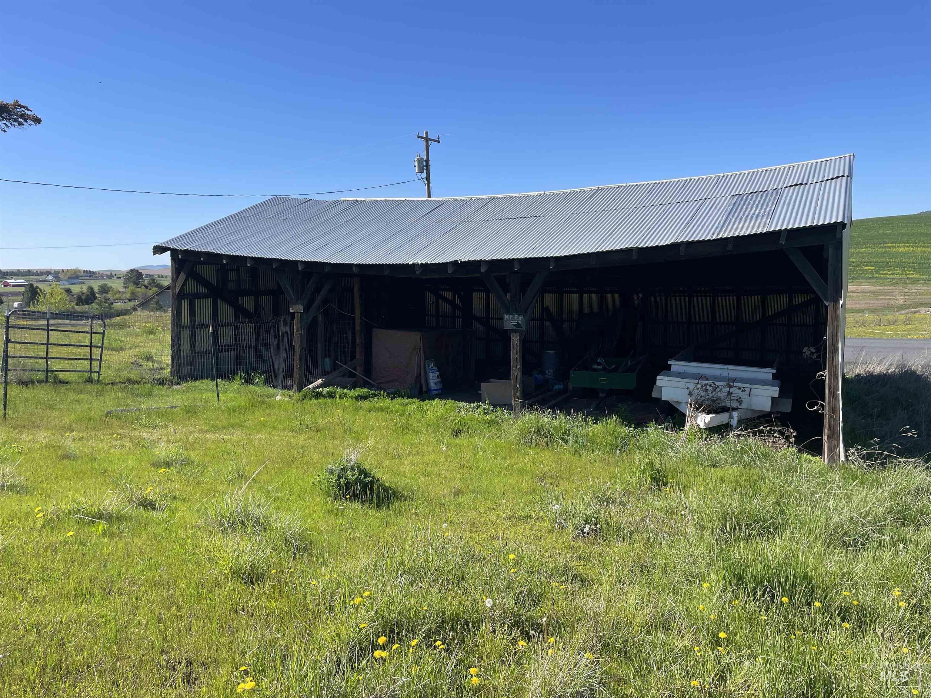 3201 Darby, Moscow, Idaho 83843, 2 Bedrooms, 1 Bathroom, Residential For Sale, Price $550,000,MLS 98986377