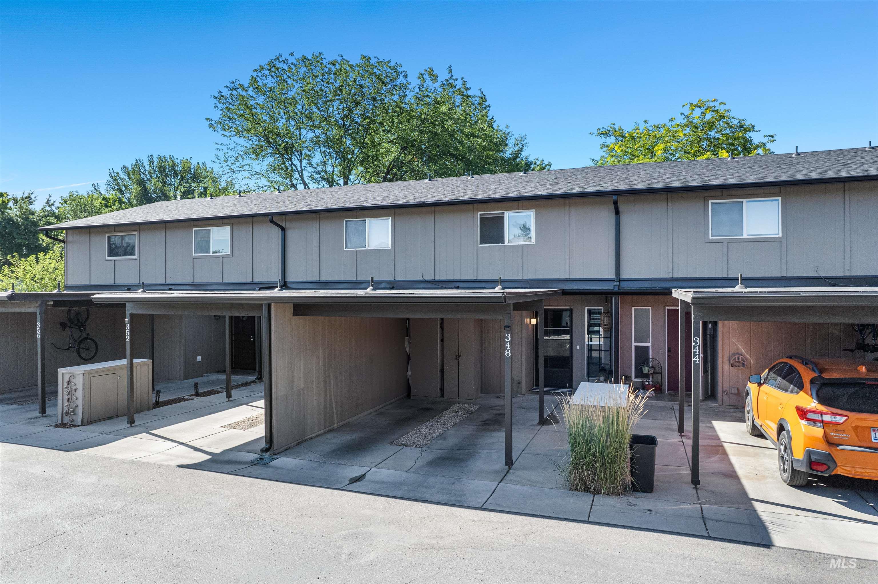 348 N EAGLE GLEN, Eagle, Idaho 83616, 2 Bedrooms, 1.5 Bathrooms, Residential For Sale, Price $318,000, 98986379