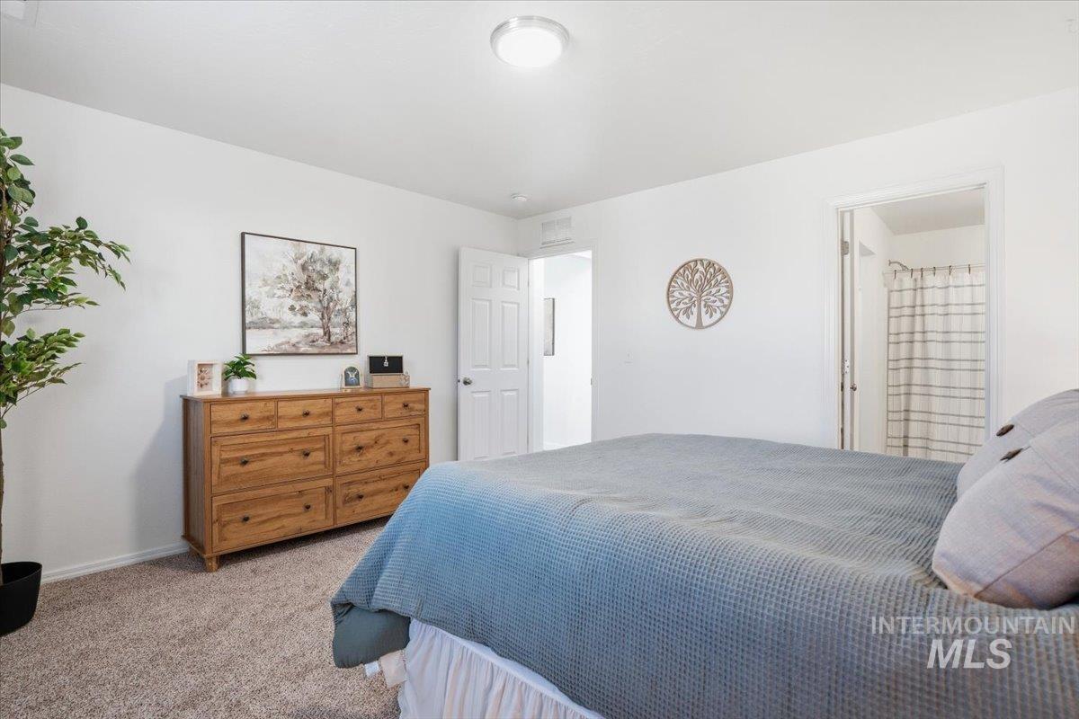 19631 Nanticoke Ave, Caldwell, Idaho 83605, 3 Bedrooms, 2 Bathrooms, Residential For Sale, Price $389,000,MLS 98986380