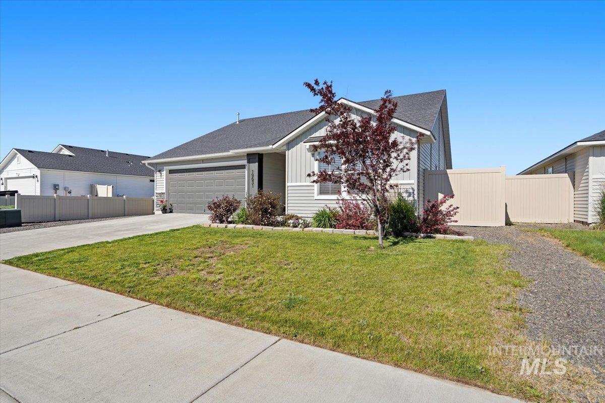 19631 Nanticoke Ave, Caldwell, Idaho 83605, 3 Bedrooms, 2 Bathrooms, Residential For Sale, Price $389,000, 98986380