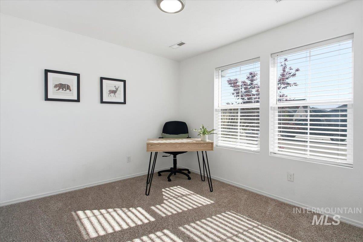 19631 Nanticoke Ave, Caldwell, Idaho 83605, 3 Bedrooms, 2 Bathrooms, Residential For Sale, Price $389,000,MLS 98986380