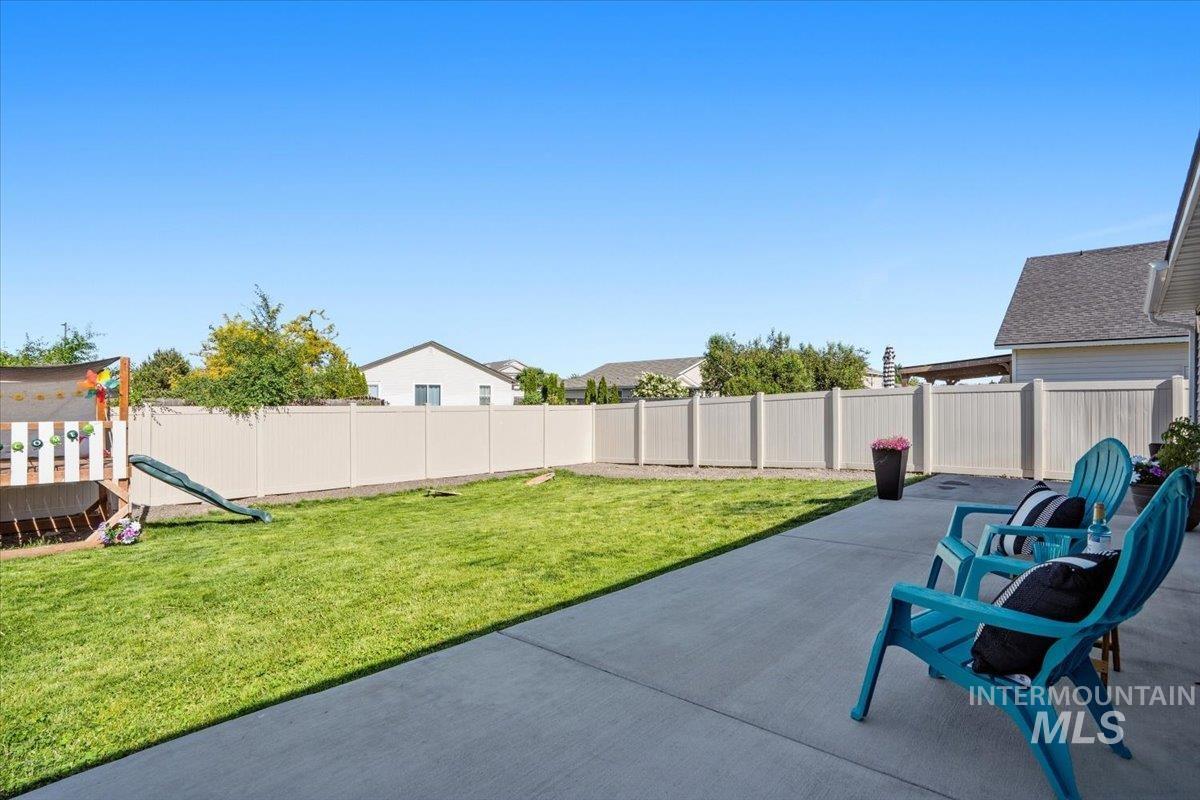 19631 Nanticoke Ave, Caldwell, Idaho 83605, 3 Bedrooms, 2 Bathrooms, Residential For Sale, Price $389,000,MLS 98986380