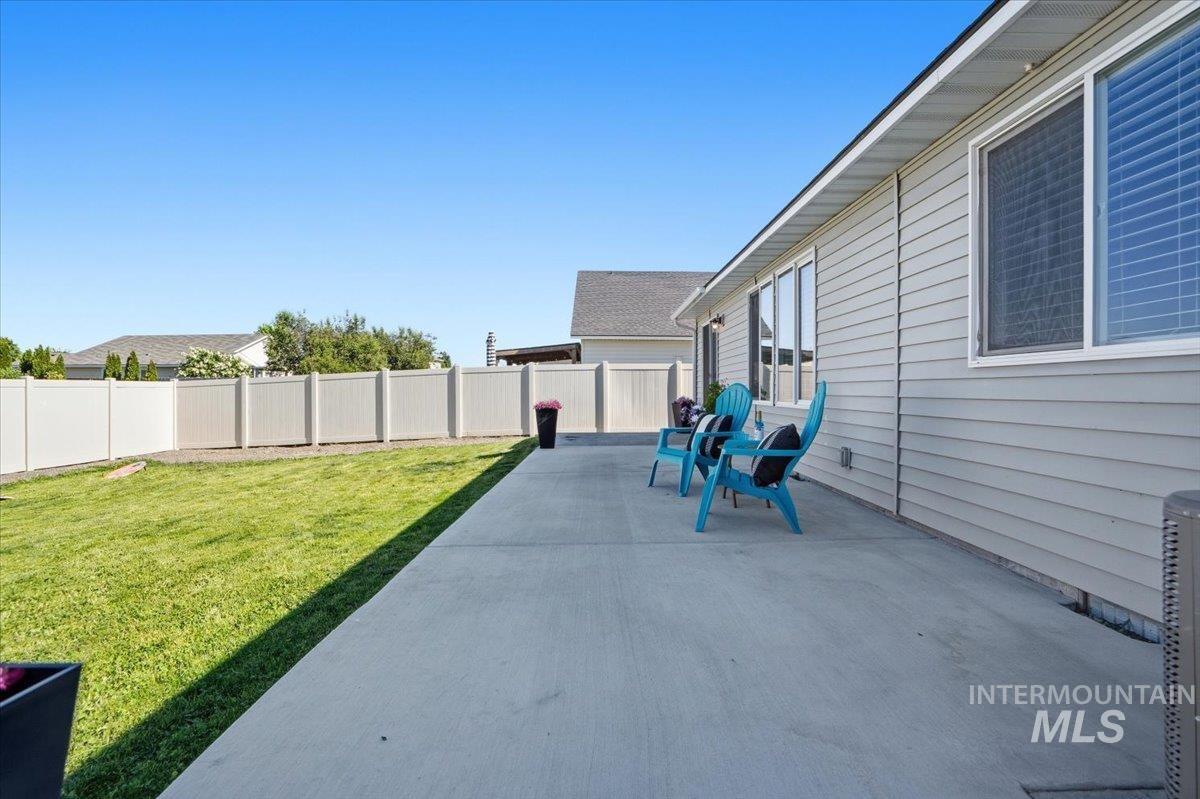 19631 Nanticoke Ave, Caldwell, Idaho 83605, 3 Bedrooms, 2 Bathrooms, Residential For Sale, Price $389,000,MLS 98986380