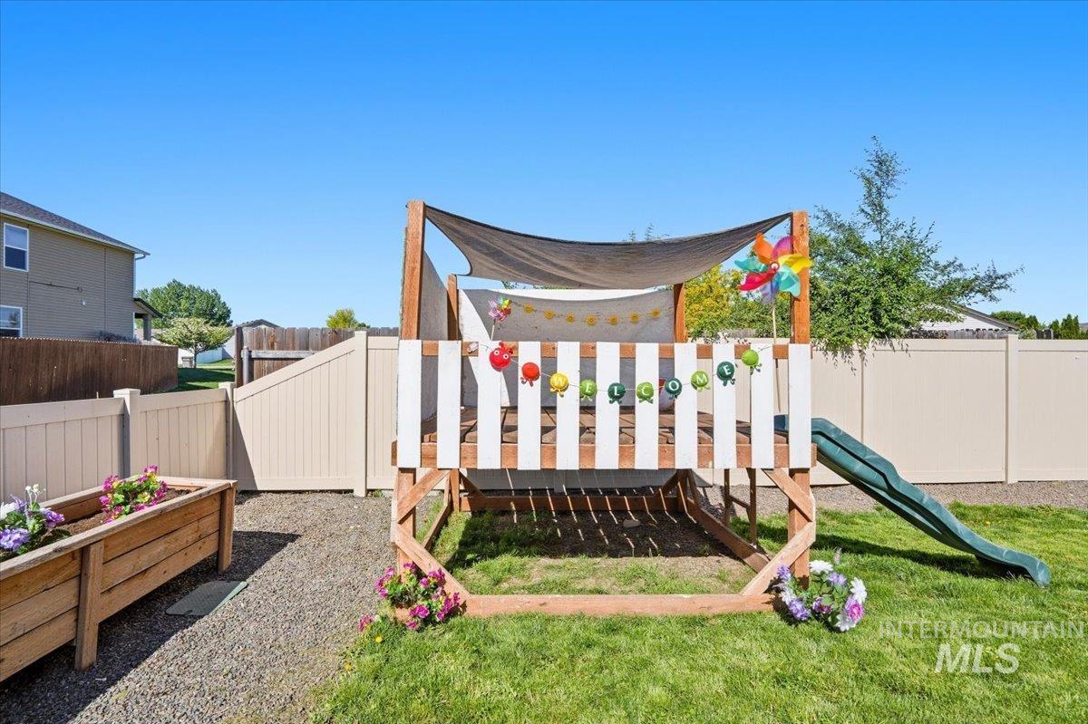 19631 Nanticoke Ave, Caldwell, Idaho 83605, 3 Bedrooms, 2 Bathrooms, Residential For Sale, Price $389,000, 98986380