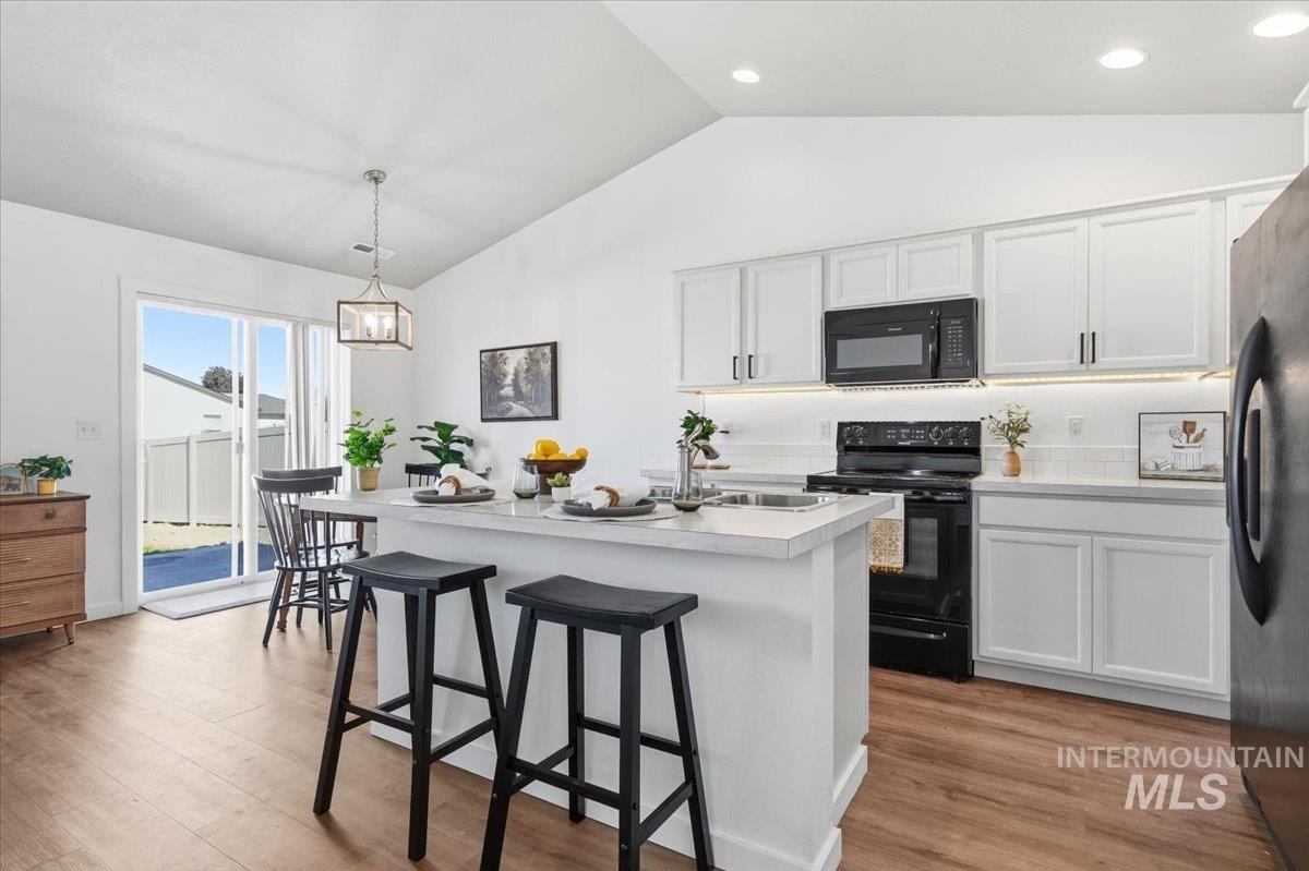 19631 Nanticoke Ave, Caldwell, Idaho 83605, 3 Bedrooms, 2 Bathrooms, Residential For Sale, Price $389,000, 98986380