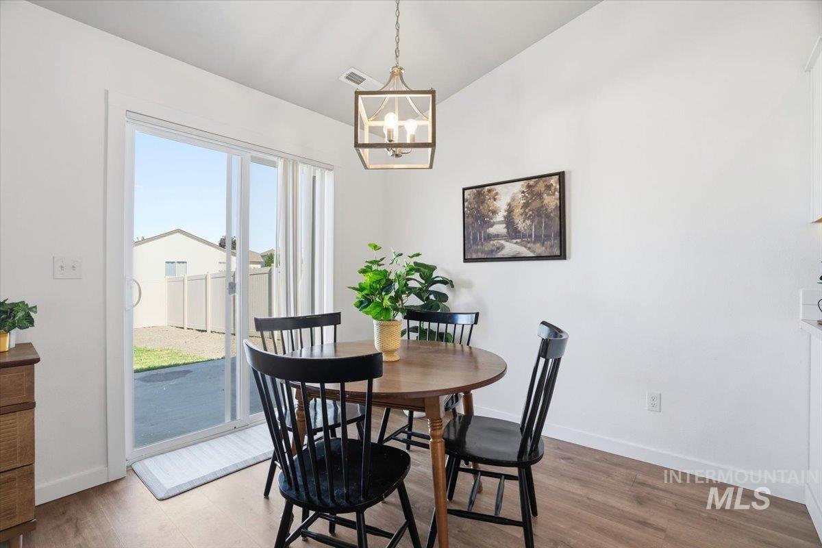 19631 Nanticoke Ave, Caldwell, Idaho 83605, 3 Bedrooms, 2 Bathrooms, Residential For Sale, Price $389,000,MLS 98986380