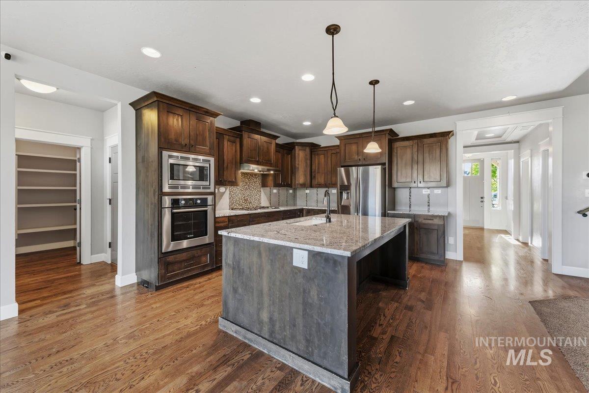 432 W Broderick, Meridian, Idaho 83646, 4 Bedrooms, 2.5 Bathrooms, Residential For Sale, Price $749,900, 98986381