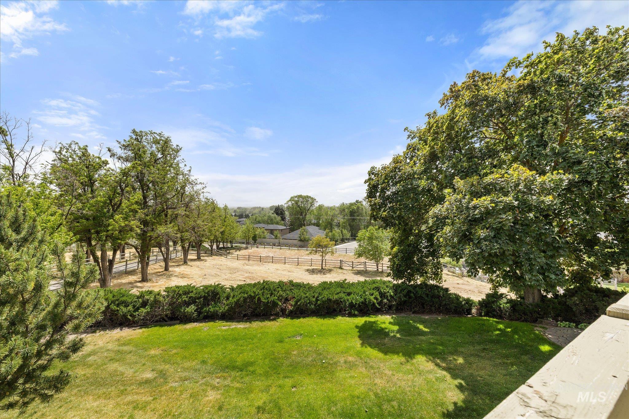 6070 W Hill Rd., Boise, Idaho 83703, 3 Bedrooms, 2 Bathrooms, Residential For Sale, Price $899,000, 98986382