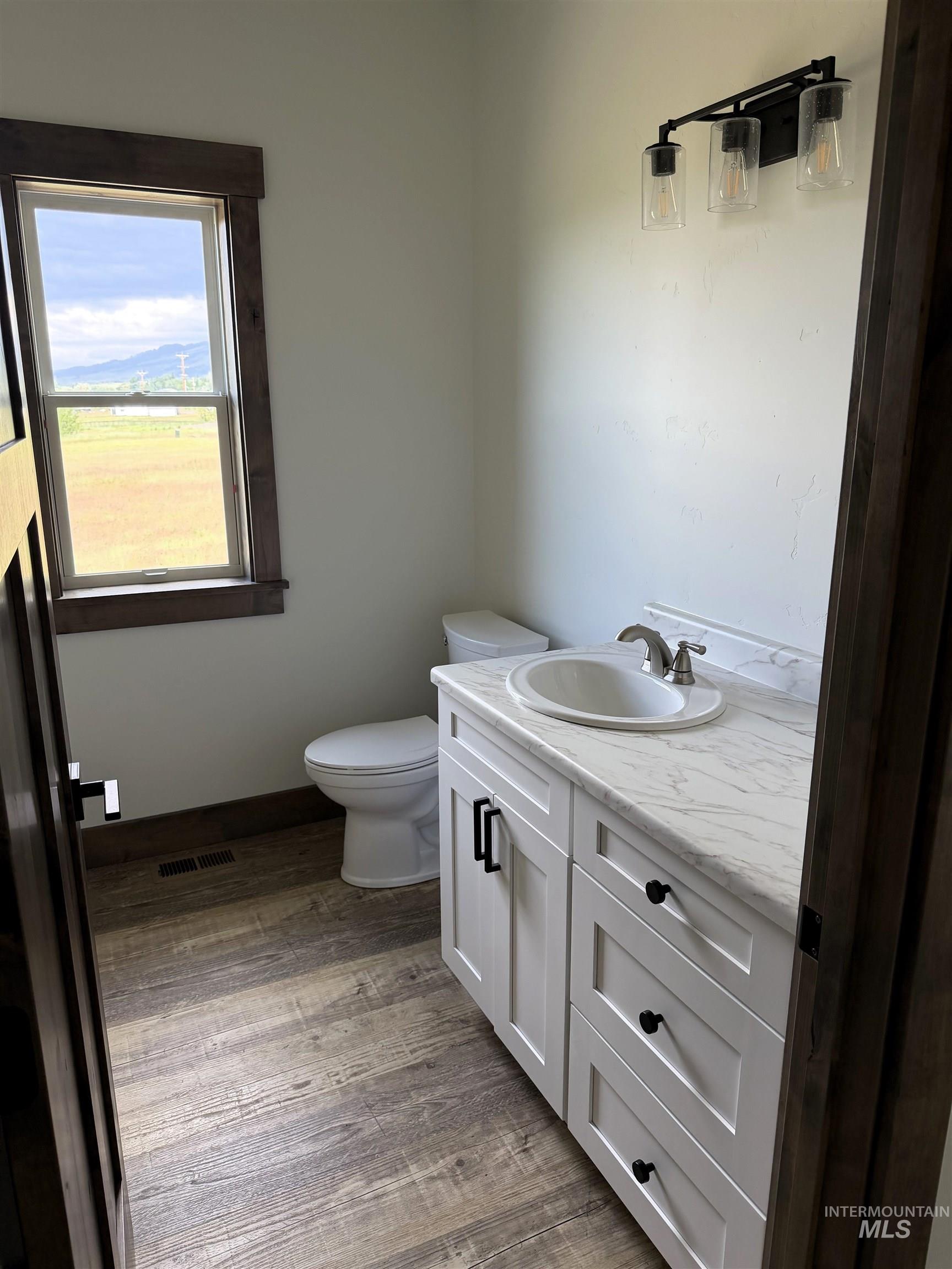 2154 Fairway Dr., Council, Idaho 83612, 3 Bedrooms, 2.5 Bathrooms, Residential For Sale, Price $639,000, 98986384