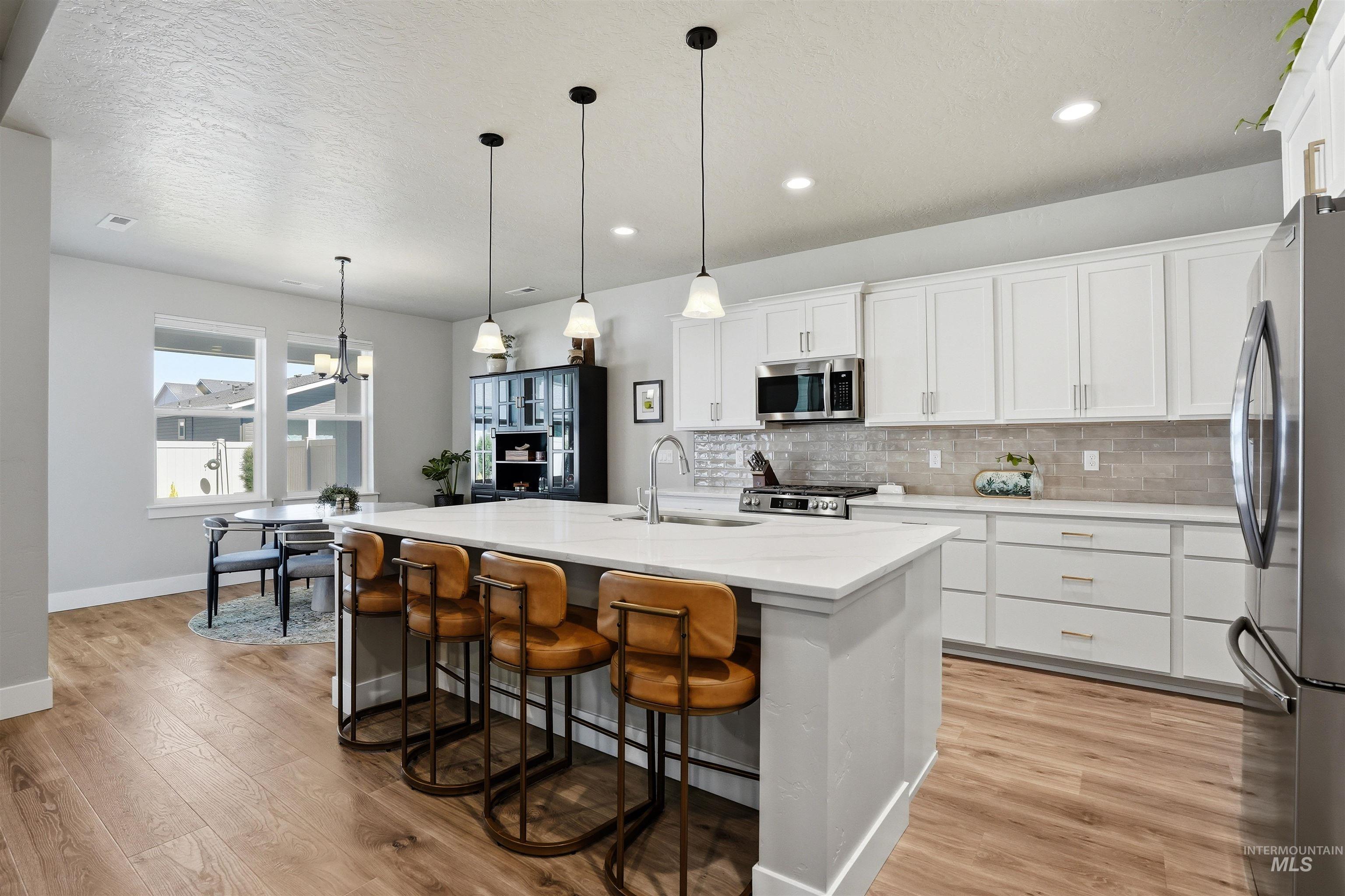 6174 W Parachute Dr, Meridian, Idaho 83646, 3 Bedrooms, 2.5 Bathrooms, Residential For Sale, Price $650,000,MLS 98986385