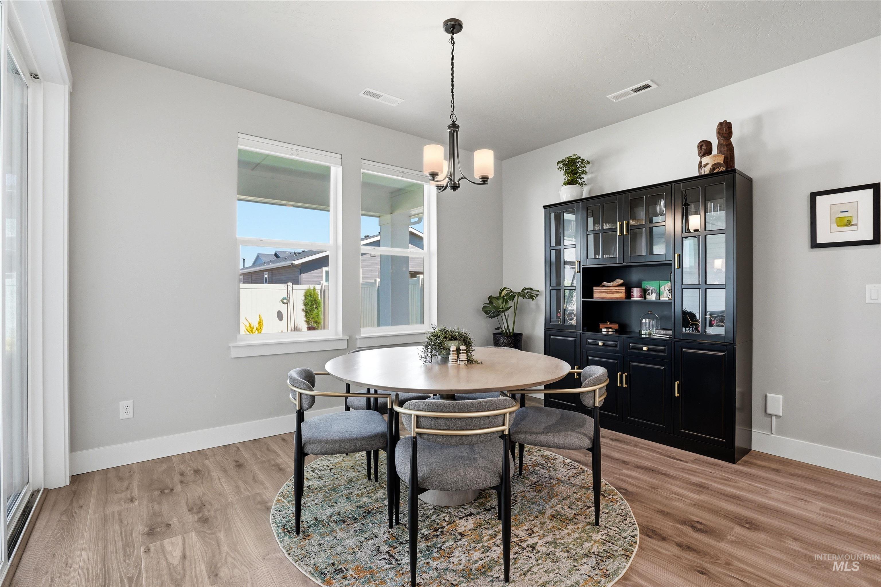 6174 W Parachute Dr, Meridian, Idaho 83646, 3 Bedrooms, 2.5 Bathrooms, Residential For Sale, Price $650,000,MLS 98986385