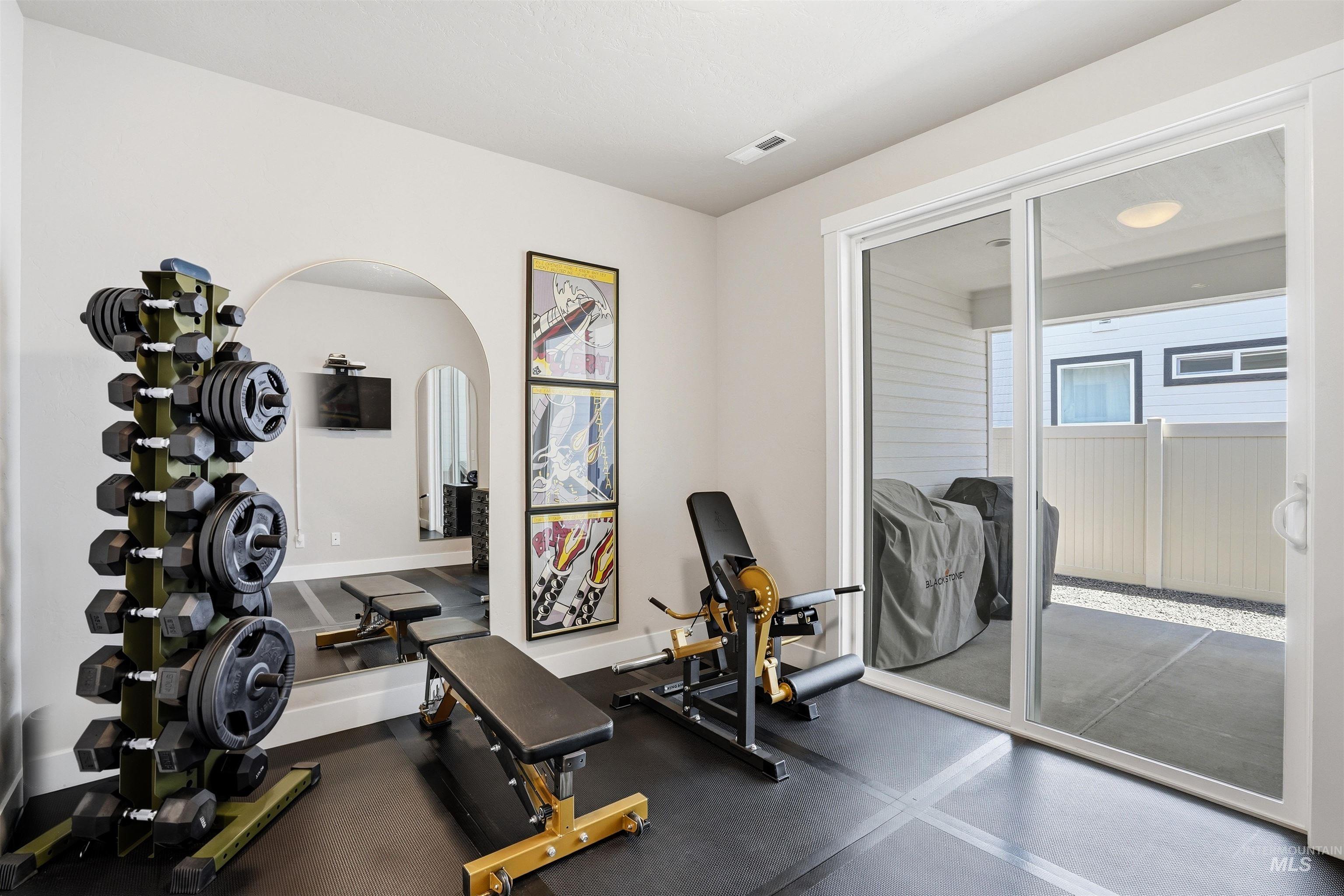 6174 W Parachute Dr, Meridian, Idaho 83646, 3 Bedrooms, 2.5 Bathrooms, Residential For Sale, Price $650,000,MLS 98986385