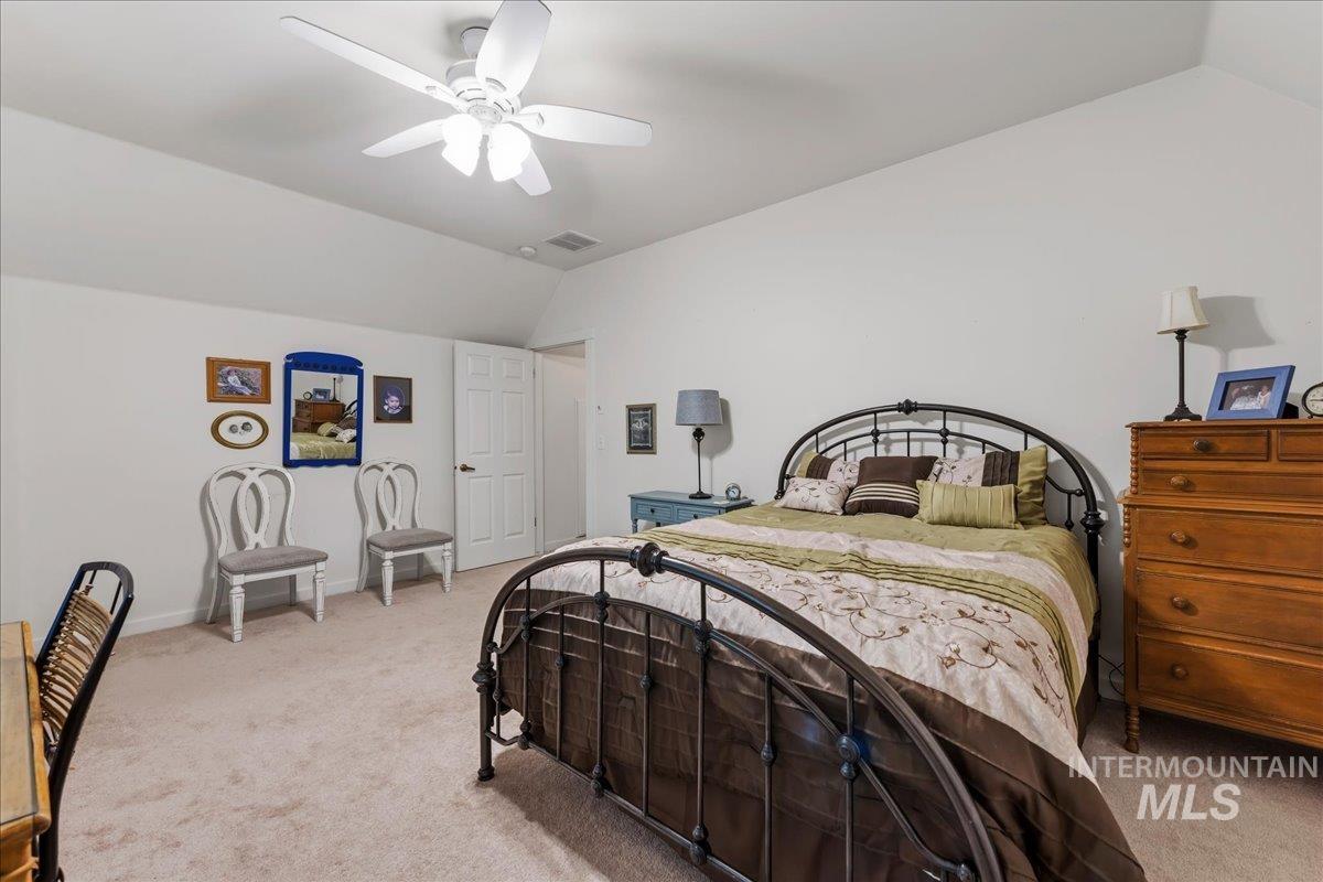 209 Crimson Circle W, Fruitland, Idaho 83619, 4 Bedrooms, 3 Bathrooms, Residential For Sale, Price $479,900, 98986386