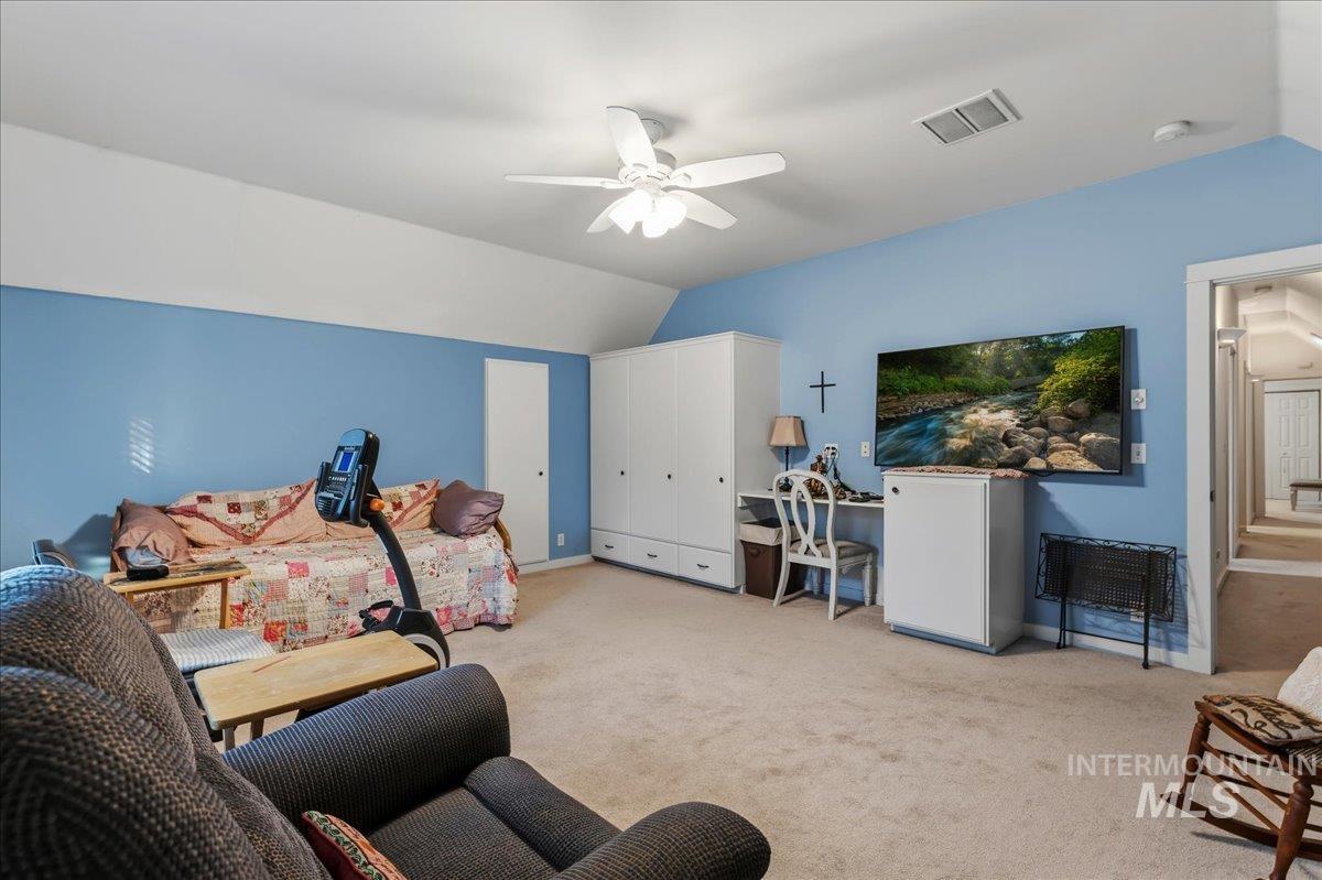 209 Crimson Circle W, Fruitland, Idaho 83619, 4 Bedrooms, 3 Bathrooms, Residential For Sale, Price $479,900, 98986386