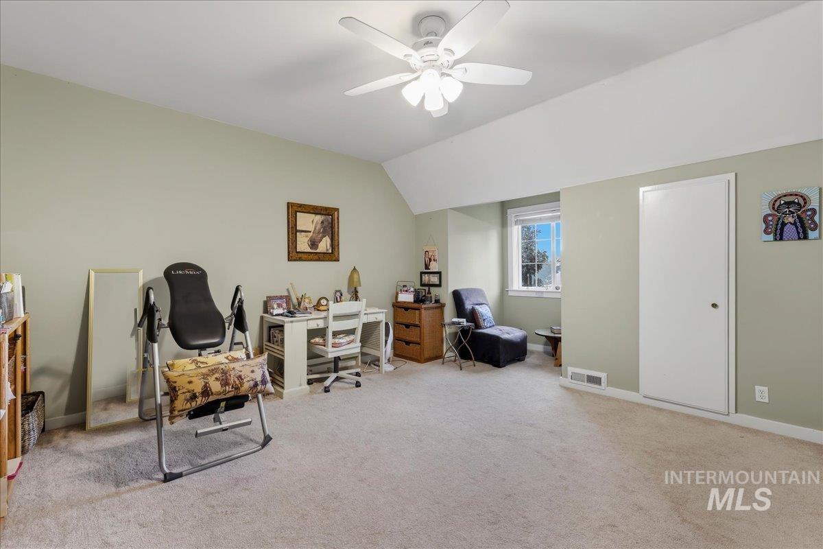 209 Crimson Circle W, Fruitland, Idaho 83619, 4 Bedrooms, 3 Bathrooms, Residential For Sale, Price $479,900, 98986386