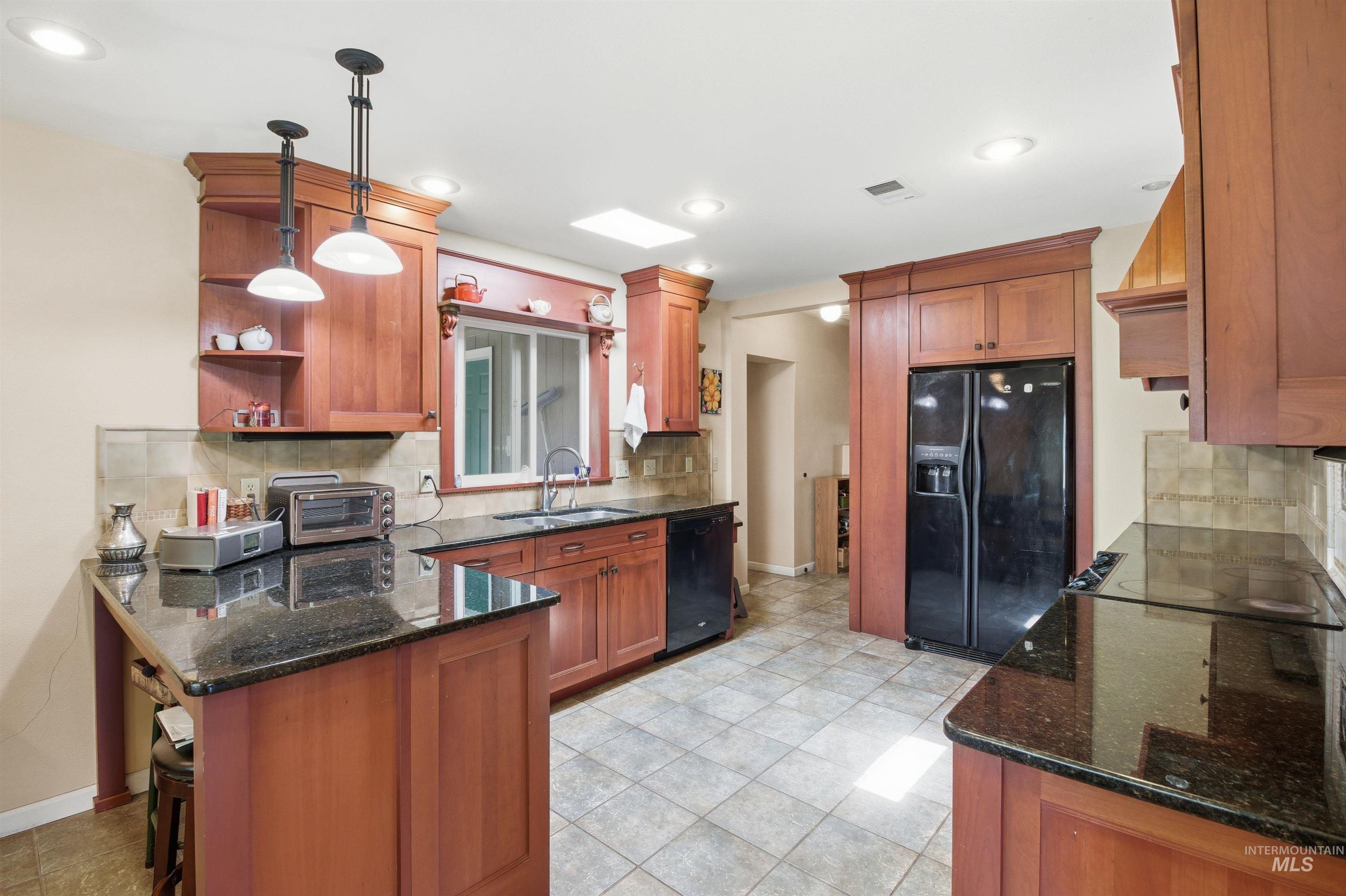 3602 11th Street, Lewiston, Idaho 83501, 3 Bedrooms, 2 Bathrooms, Residential For Sale, Price $629,000, 98986387