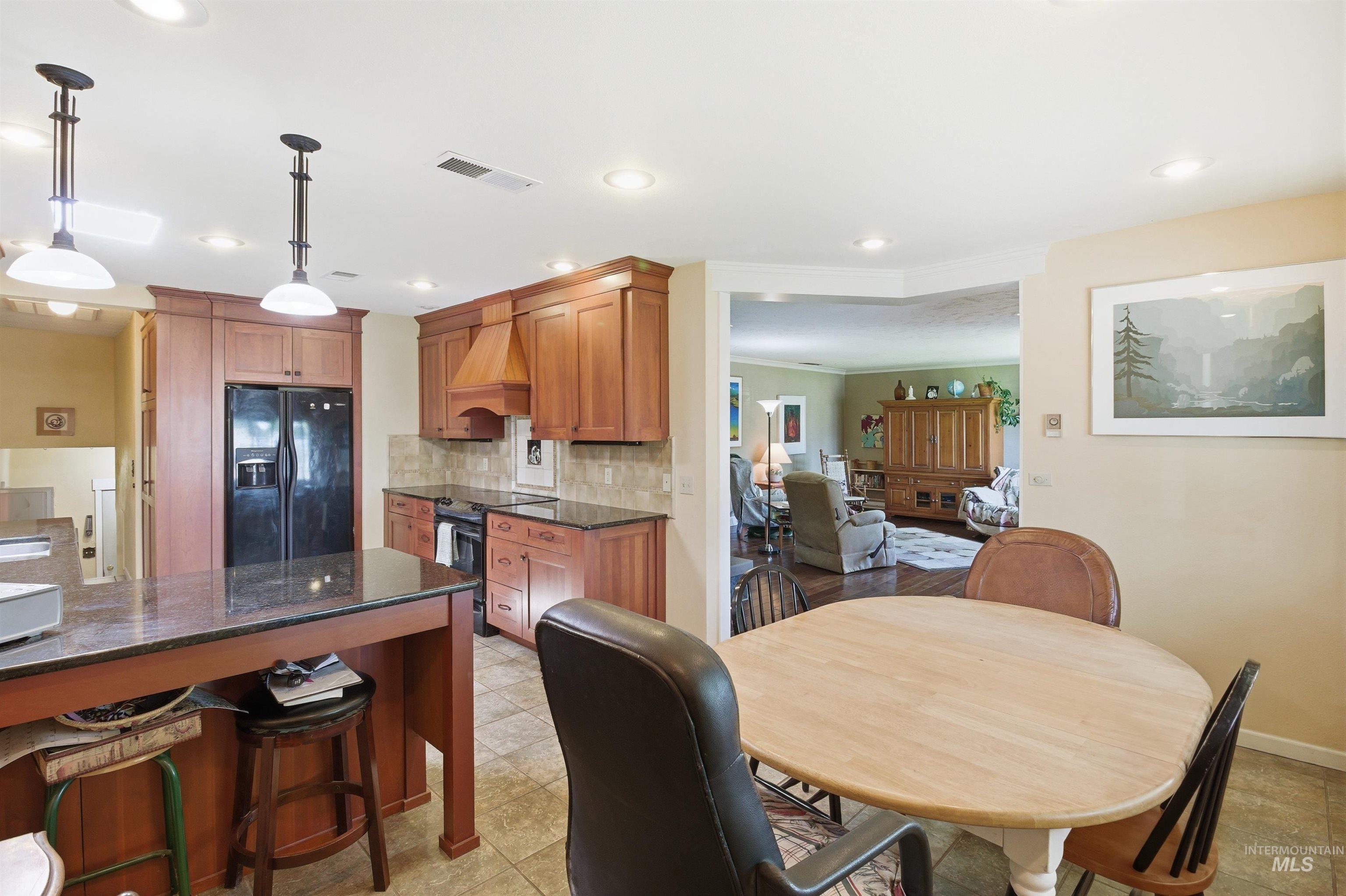 3602 11th Street, Lewiston, Idaho 83501, 3 Bedrooms, 2 Bathrooms, Residential For Sale, Price $629,000, 98986387
