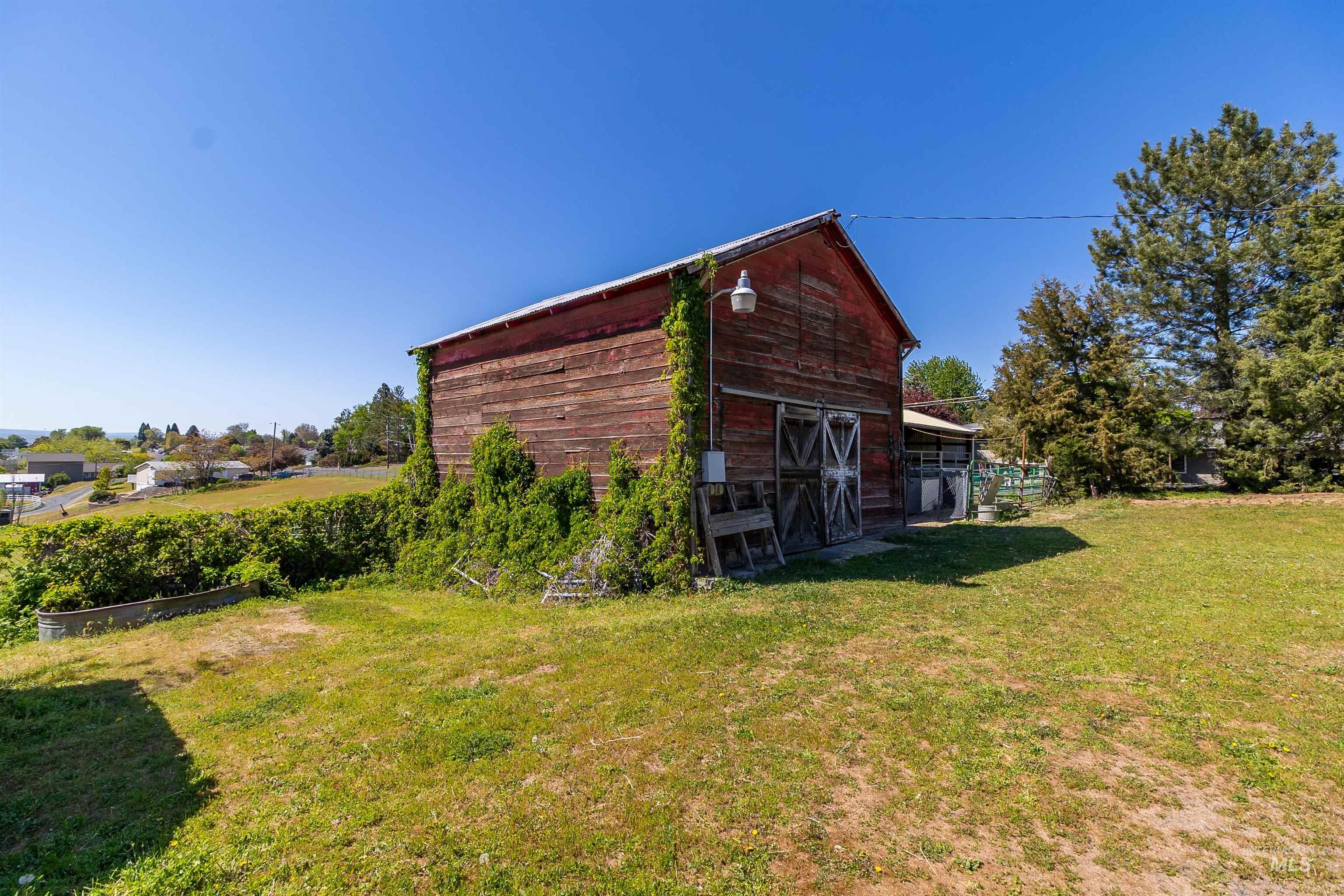 3602 11th Street, Lewiston, Idaho 83501, 3 Bedrooms, 2 Bathrooms, Residential For Sale, Price $629,000,MLS 98986387