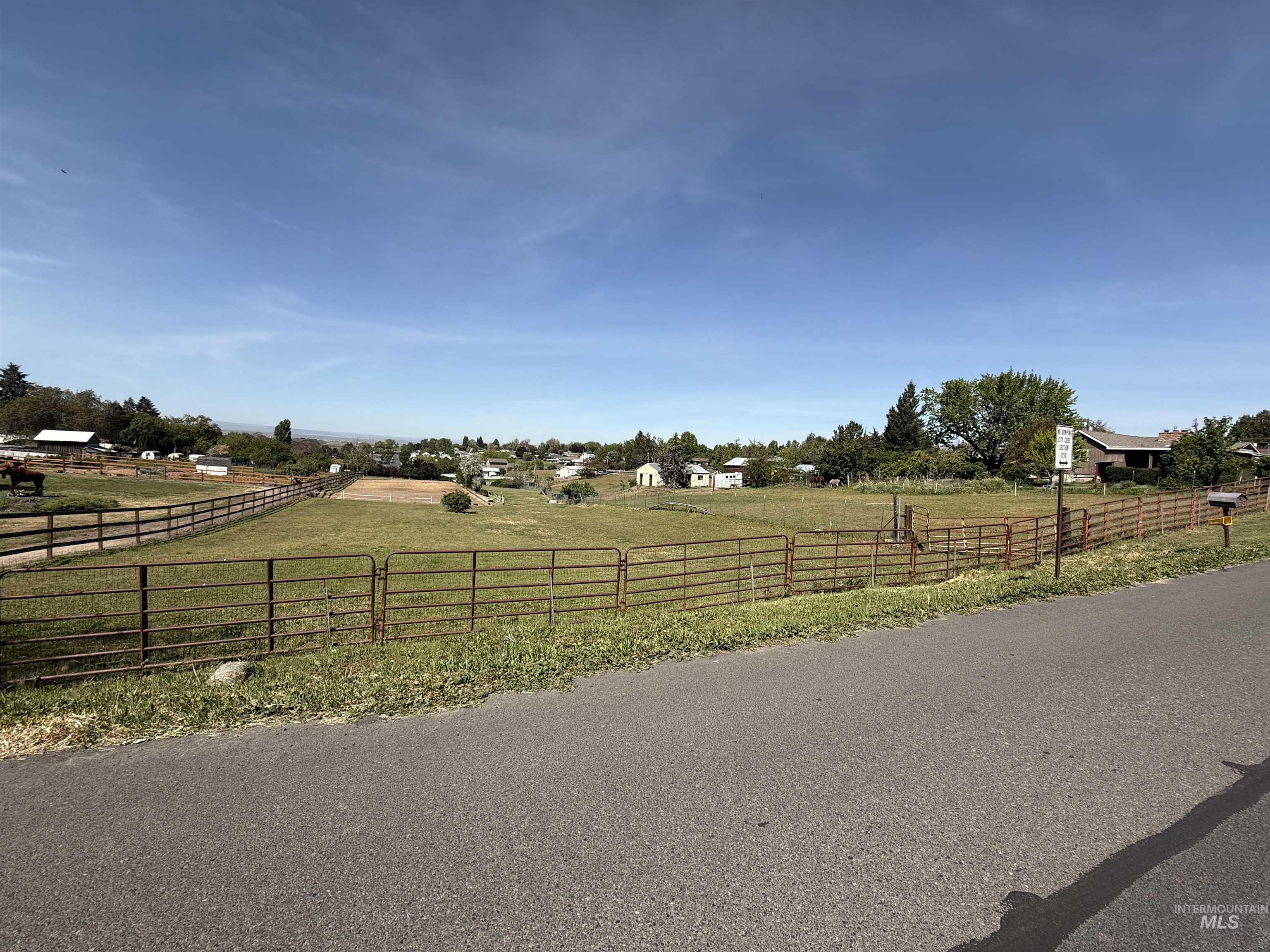 3602 11th Street, Lewiston, Idaho 83501, 3 Bedrooms, 2 Bathrooms, Residential For Sale, Price $629,000,MLS 98986387