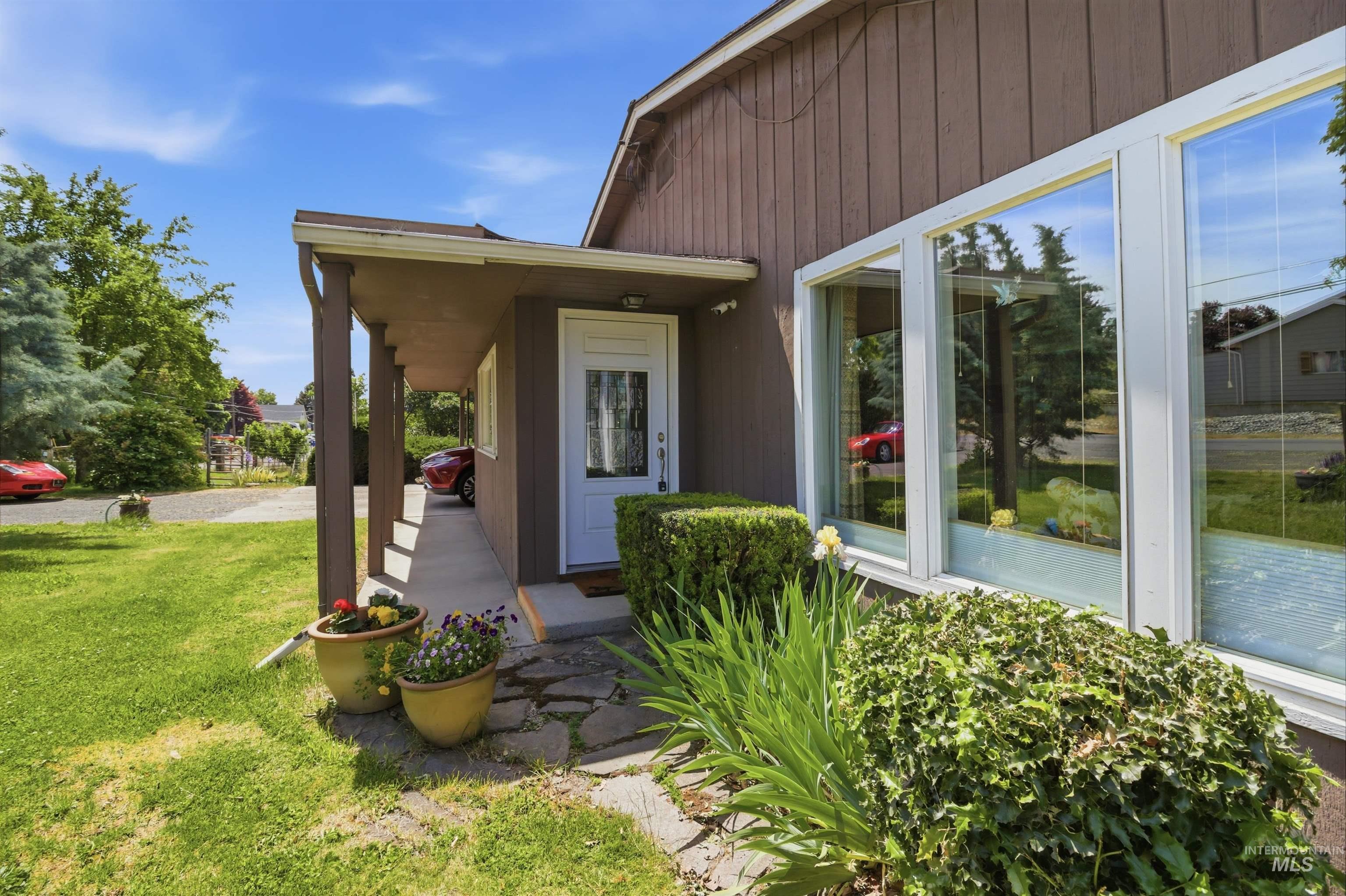 3602 11th Street, Lewiston, Idaho 83501, 3 Bedrooms, 2 Bathrooms, Residential For Sale, Price $629,000, 98986387
