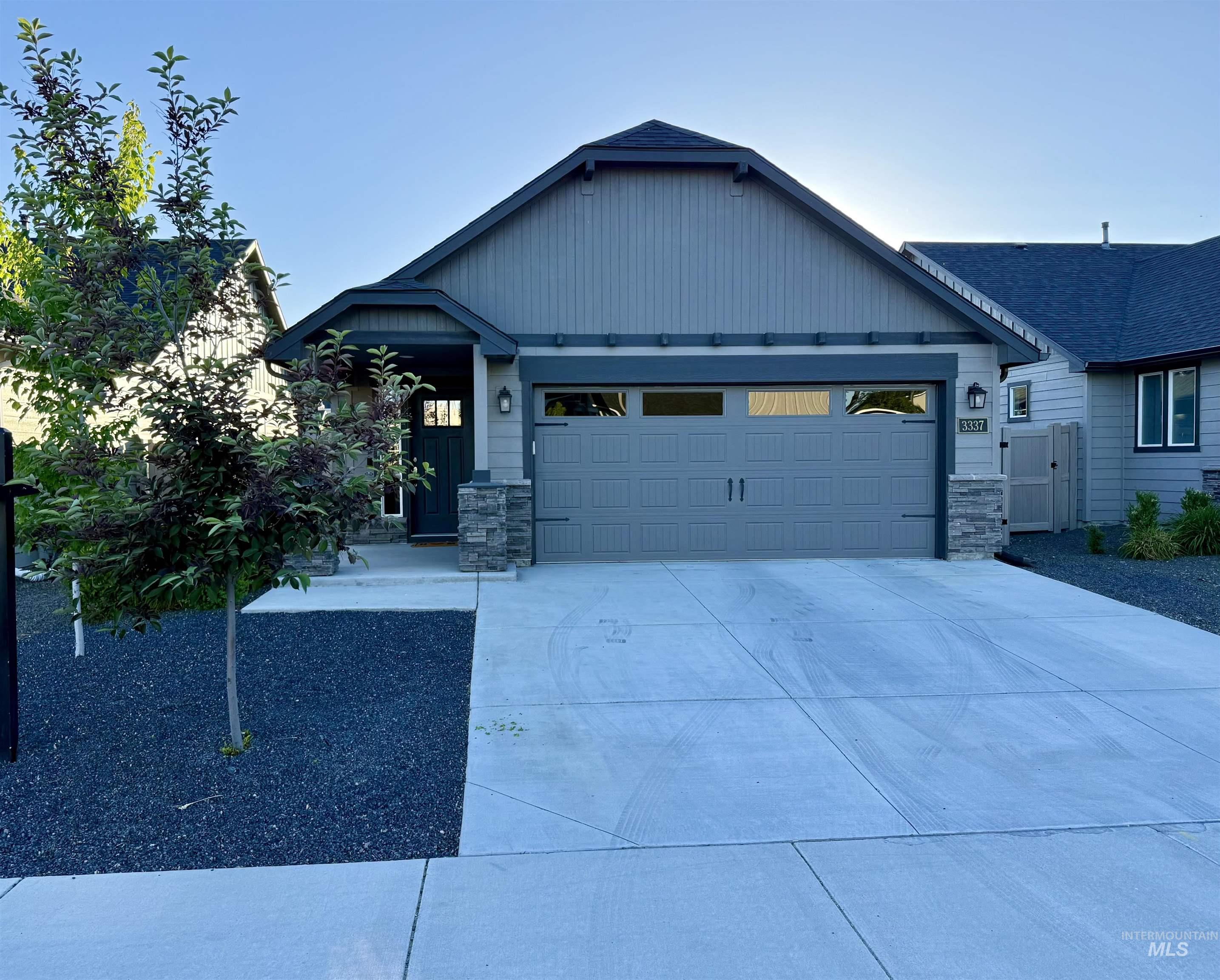 3337 NW 13th Ave, Meridian, Idaho 83646, 2 Bedrooms, 2 Bathrooms, Residential For Sale, Price $408,000, 98986389