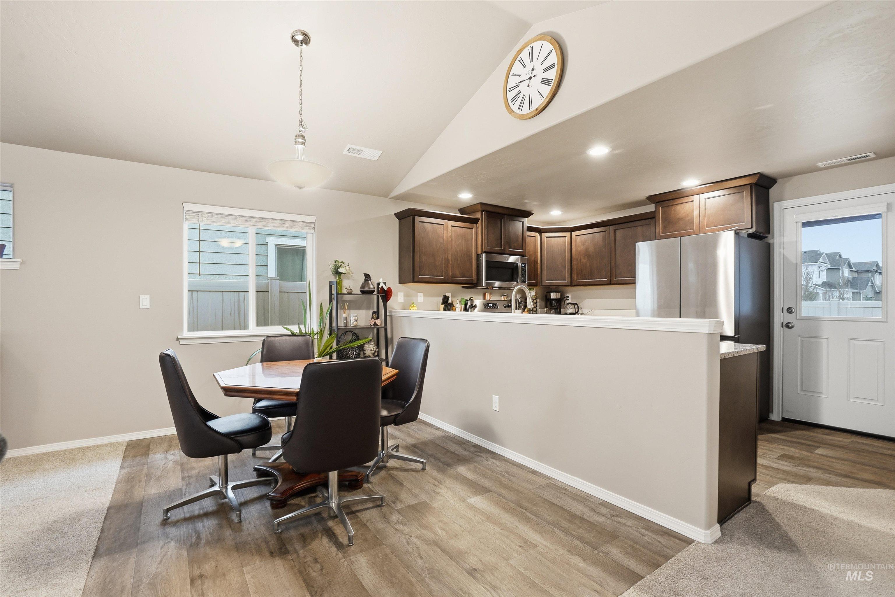3337 NW 13th Ave, Meridian, Idaho 83646, 2 Bedrooms, 2 Bathrooms, Residential For Sale, Price $408,000, 98986389