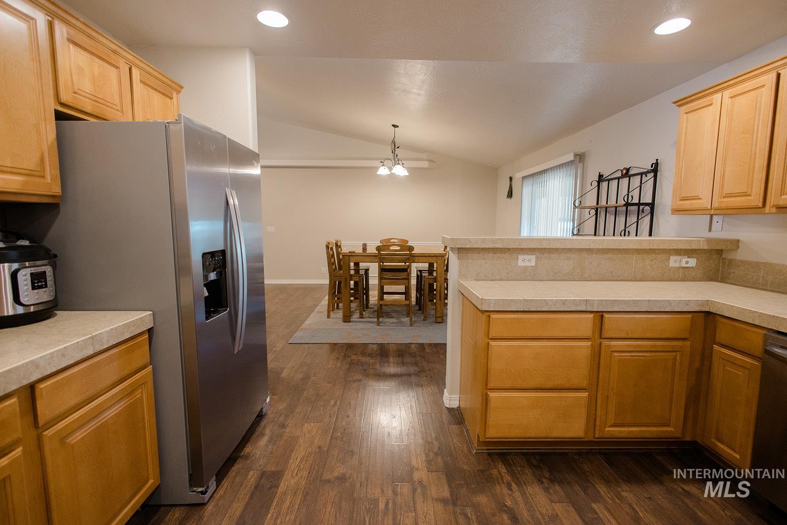 1089 NW Amanda Rae, Mountain Home, Idaho 83647, 3 Bedrooms, 2 Bathrooms, Residential For Sale, Price $385,000, 98986390
