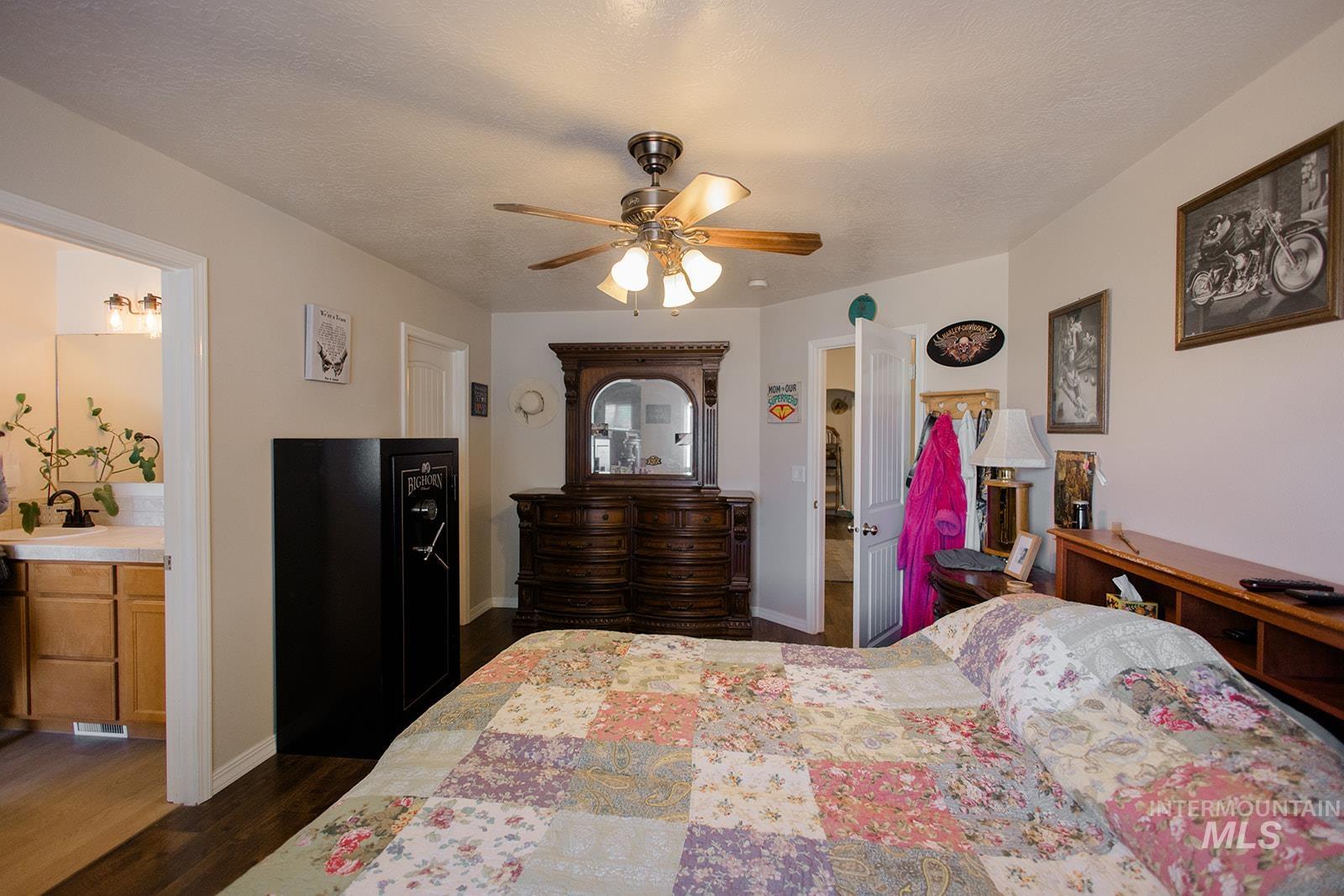 1089 NW Amanda Rae, Mountain Home, Idaho 83647, 3 Bedrooms, 2 Bathrooms, Residential For Sale, Price $385,000, 98986390